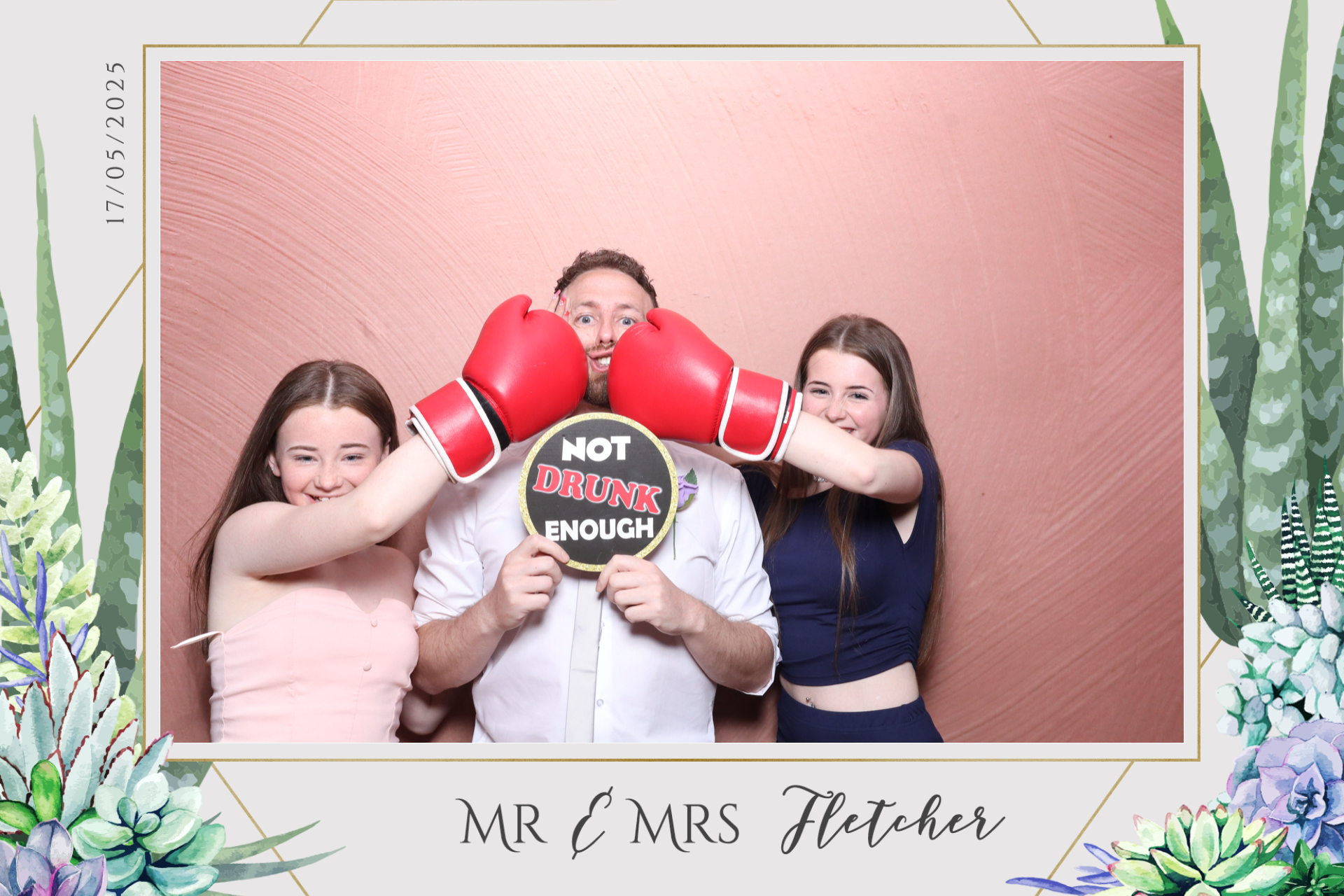 Mr & Mrs Fletcher  | View more photos from the event at gallery.magicimages.uk/u/MagicImages/Mr-Mrs-Fletcher