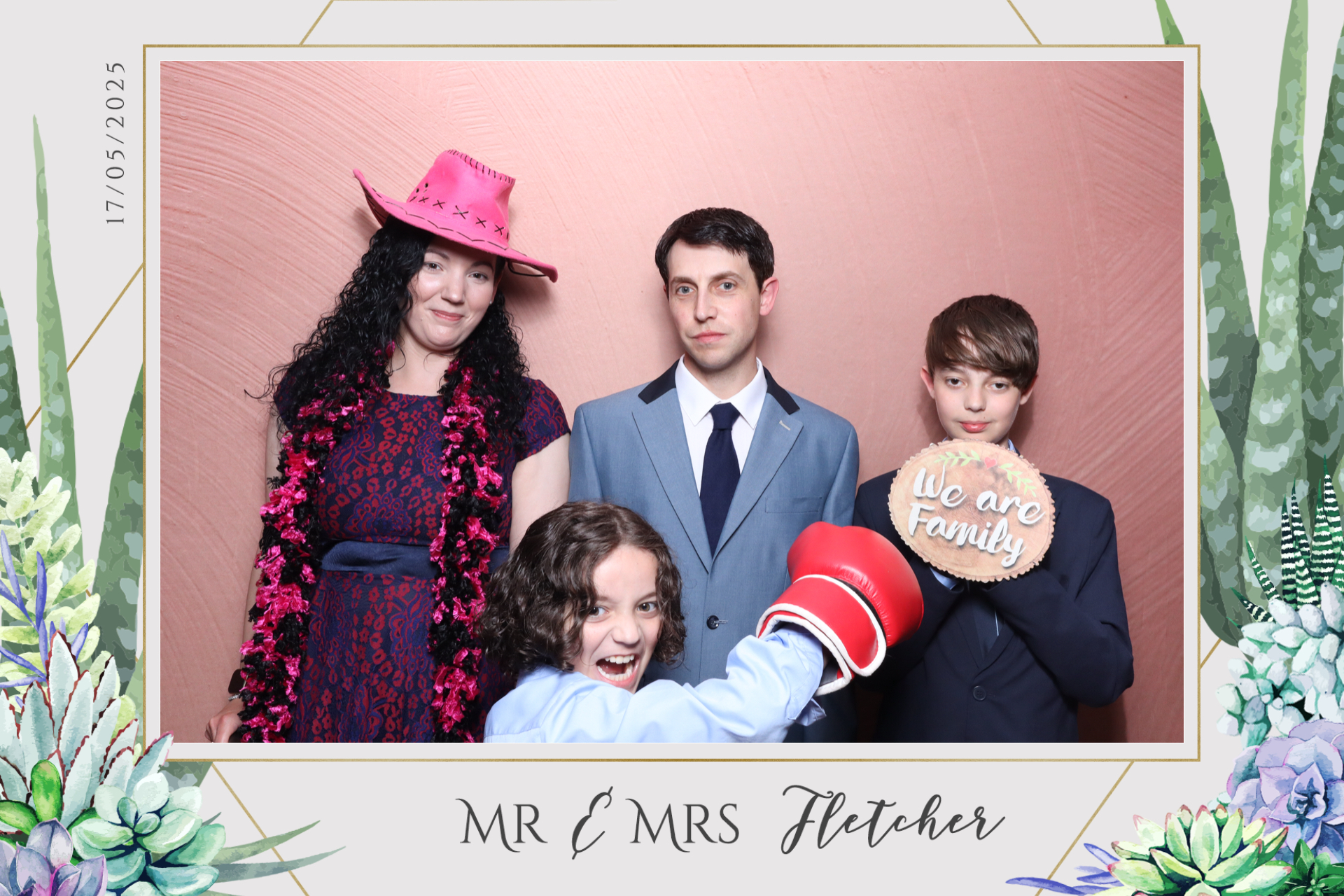 Mr & Mrs Fletcher  | View more photos from the event at gallery.magicimages.uk/u/MagicImages/Mr-Mrs-Fletcher