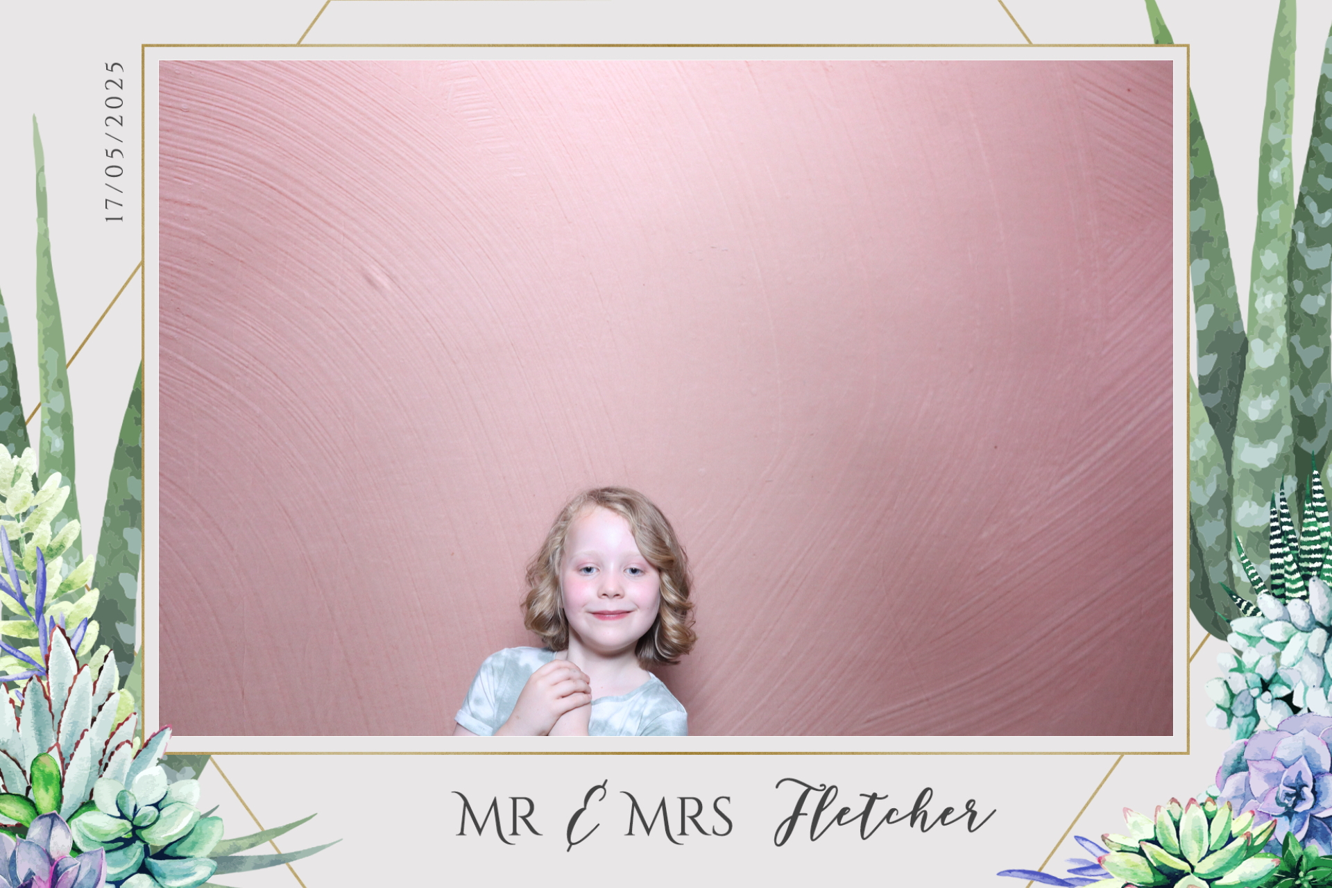 Mr & Mrs Fletcher  | View more photos from the event at gallery.magicimages.uk/u/MagicImages/Mr-Mrs-Fletcher