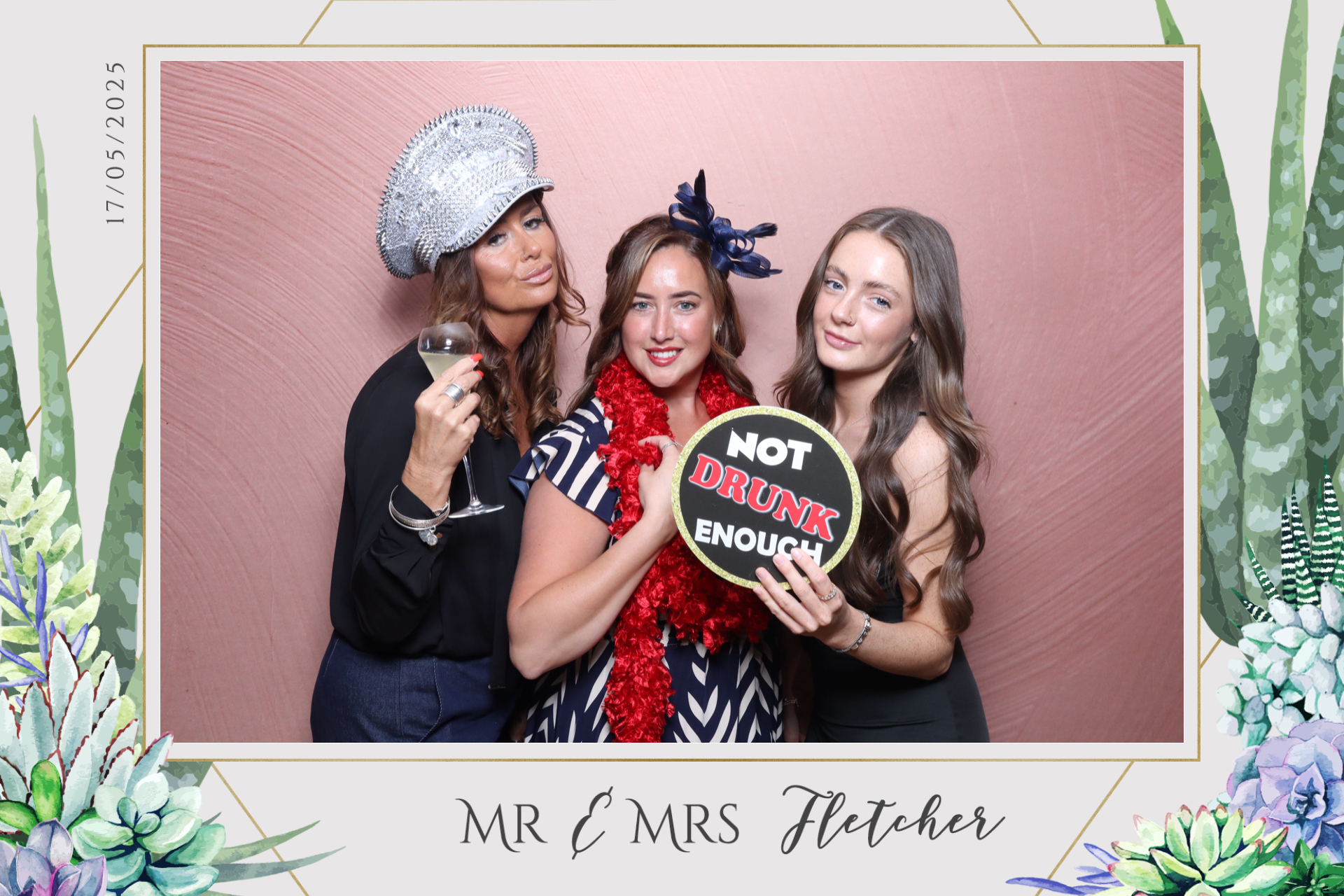 Mr & Mrs Fletcher  | View more photos from the event at gallery.magicimages.uk/u/MagicImages/Mr-Mrs-Fletcher