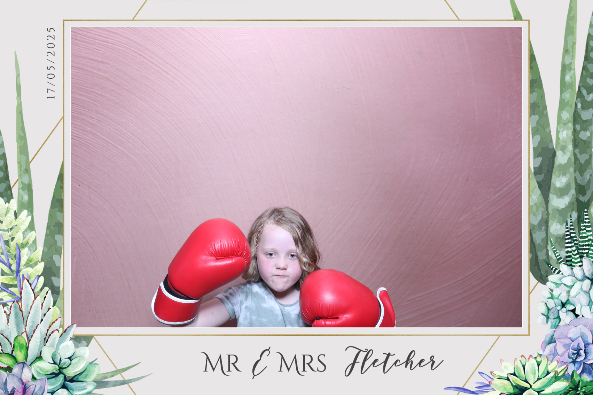 Mr & Mrs Fletcher  | View more photos from the event at gallery.magicimages.uk/u/MagicImages/Mr-Mrs-Fletcher
