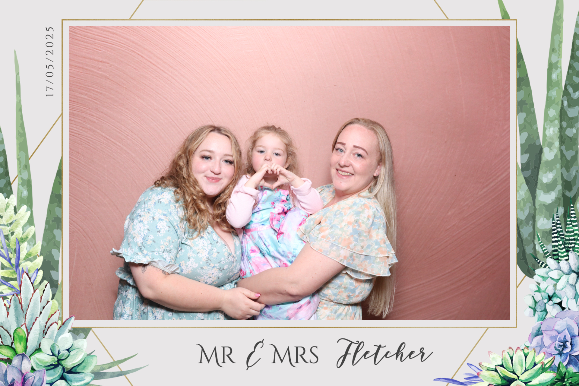 Mr & Mrs Fletcher  | View more photos from the event at gallery.magicimages.uk/u/MagicImages/Mr-Mrs-Fletcher
