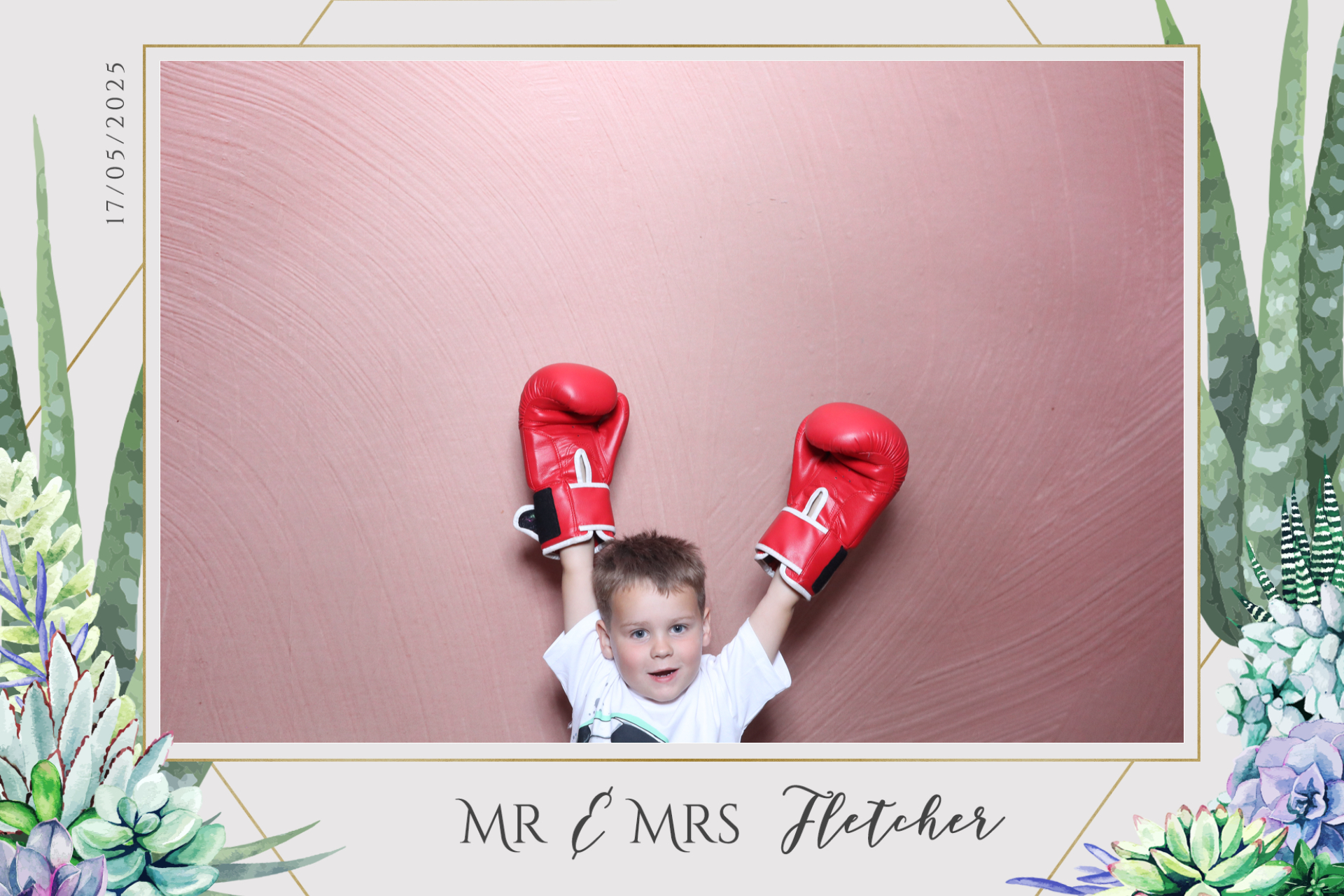 Mr & Mrs Fletcher  | View more photos from the event at gallery.magicimages.uk/u/MagicImages/Mr-Mrs-Fletcher