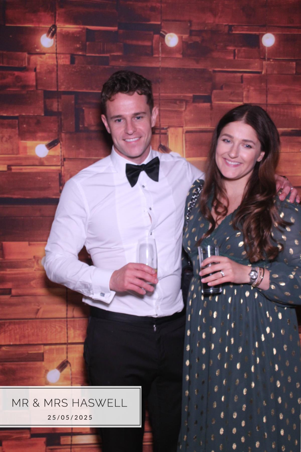 Mr & Mrs Haswell  | View more photos from the event at gallery.magicimages.uk/u/MagicImages/Mr-Mrs-Haswell