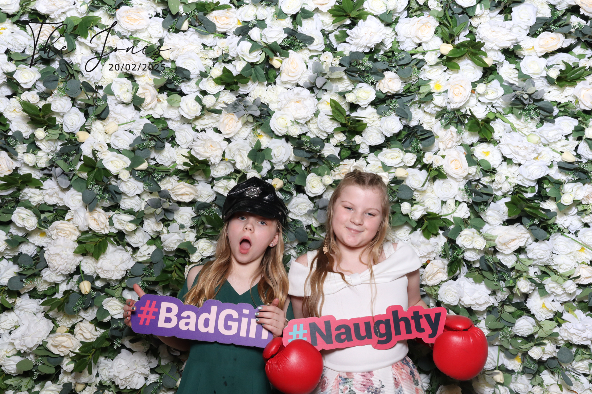 Mr & Mrs Jones  | View more photos from the event at gallery.magicimages.uk/u/MagicImages/Mr-Mrs-Jones-0