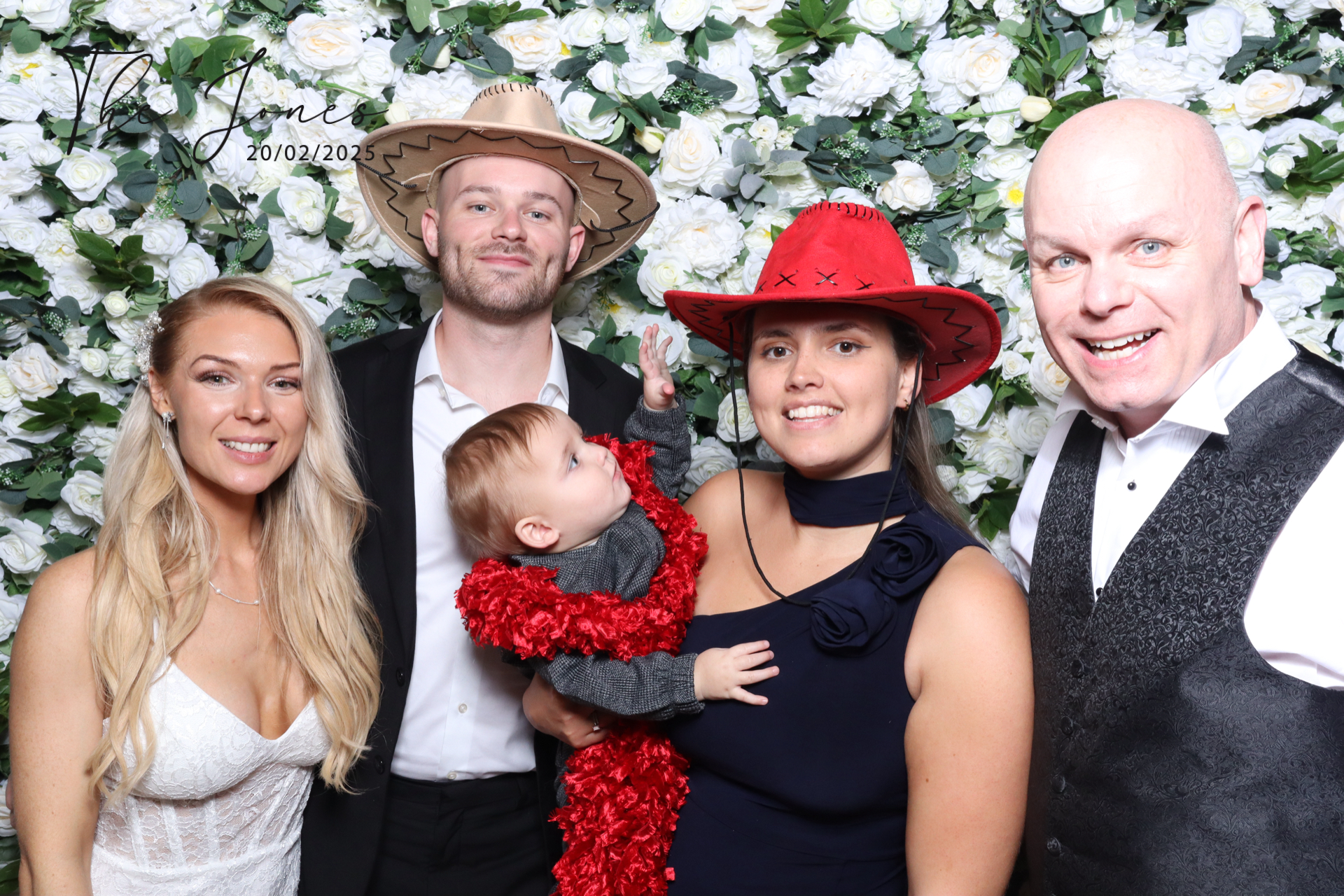 Mr & Mrs Jones  | View more photos from the event at gallery.magicimages.uk/u/MagicImages/Mr-Mrs-Jones-0