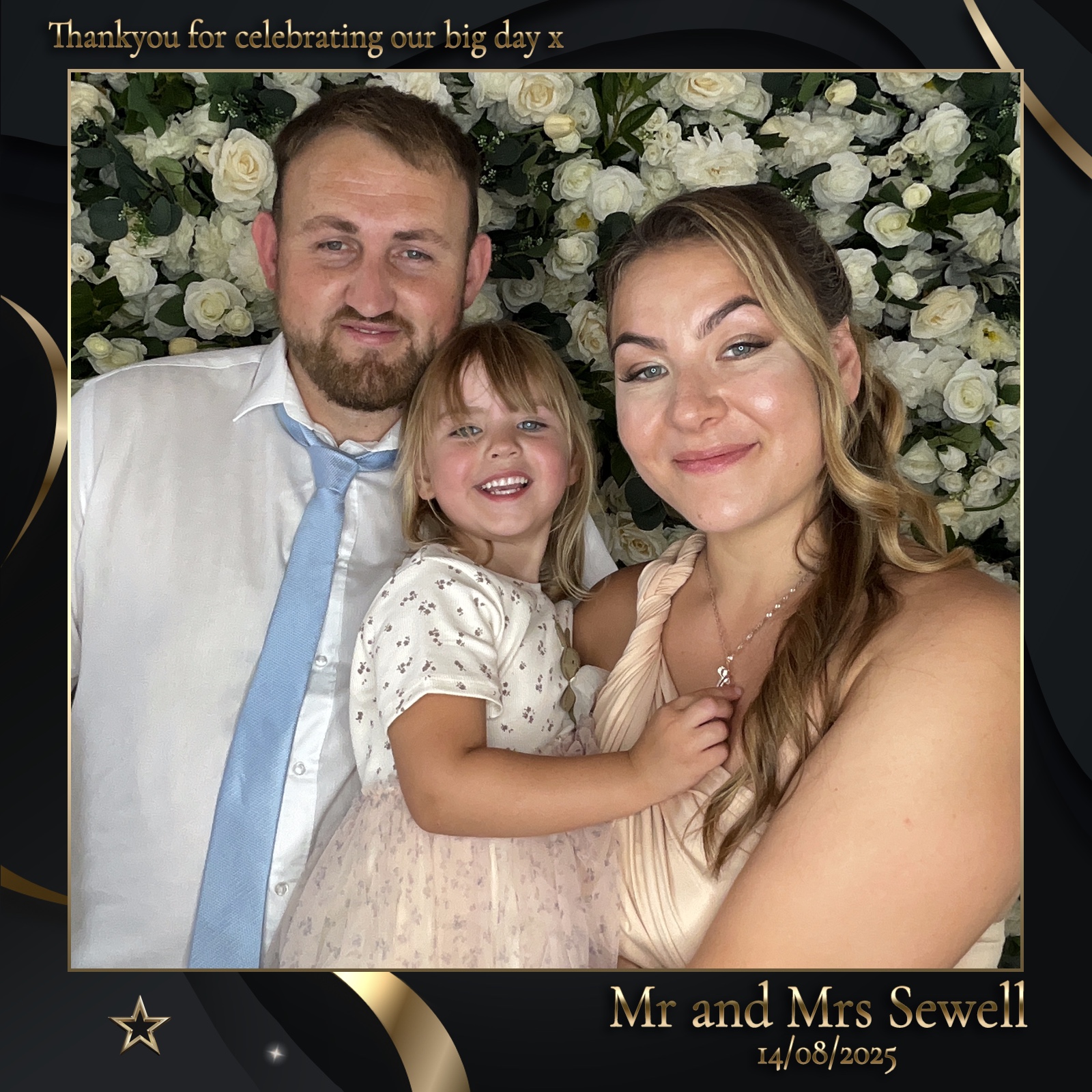 Mr & Mrs Sewell photo booth images  | View more photos from the event at gallery.magicimages.uk/u/MagicImages/Mr-Mrs-Sewell-photo-booth-images