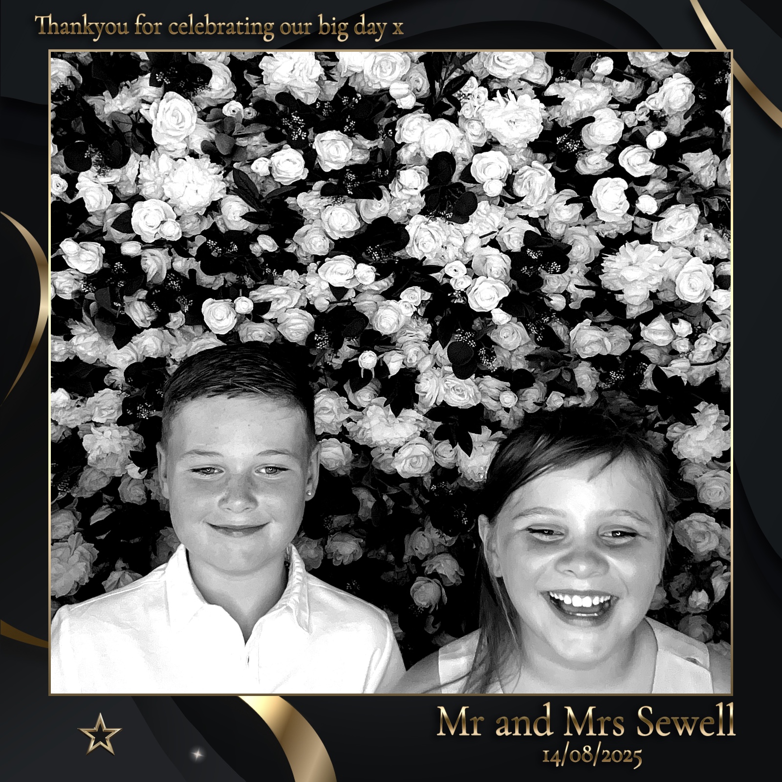 Mr & Mrs Sewell photo booth images  | View more photos from the event at gallery.magicimages.uk/u/MagicImages/Mr-Mrs-Sewell-photo-booth-images