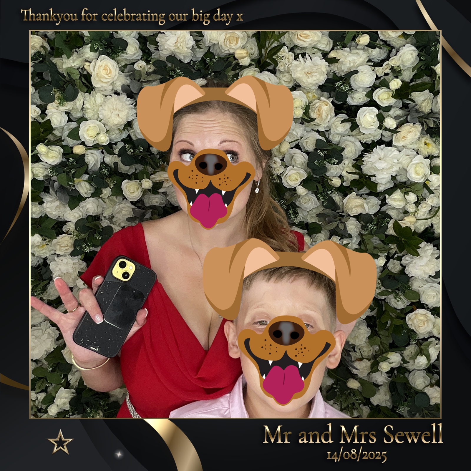 Mr & Mrs Sewell photo booth images  | View more photos from the event at gallery.magicimages.uk/u/MagicImages/Mr-Mrs-Sewell-photo-booth-images