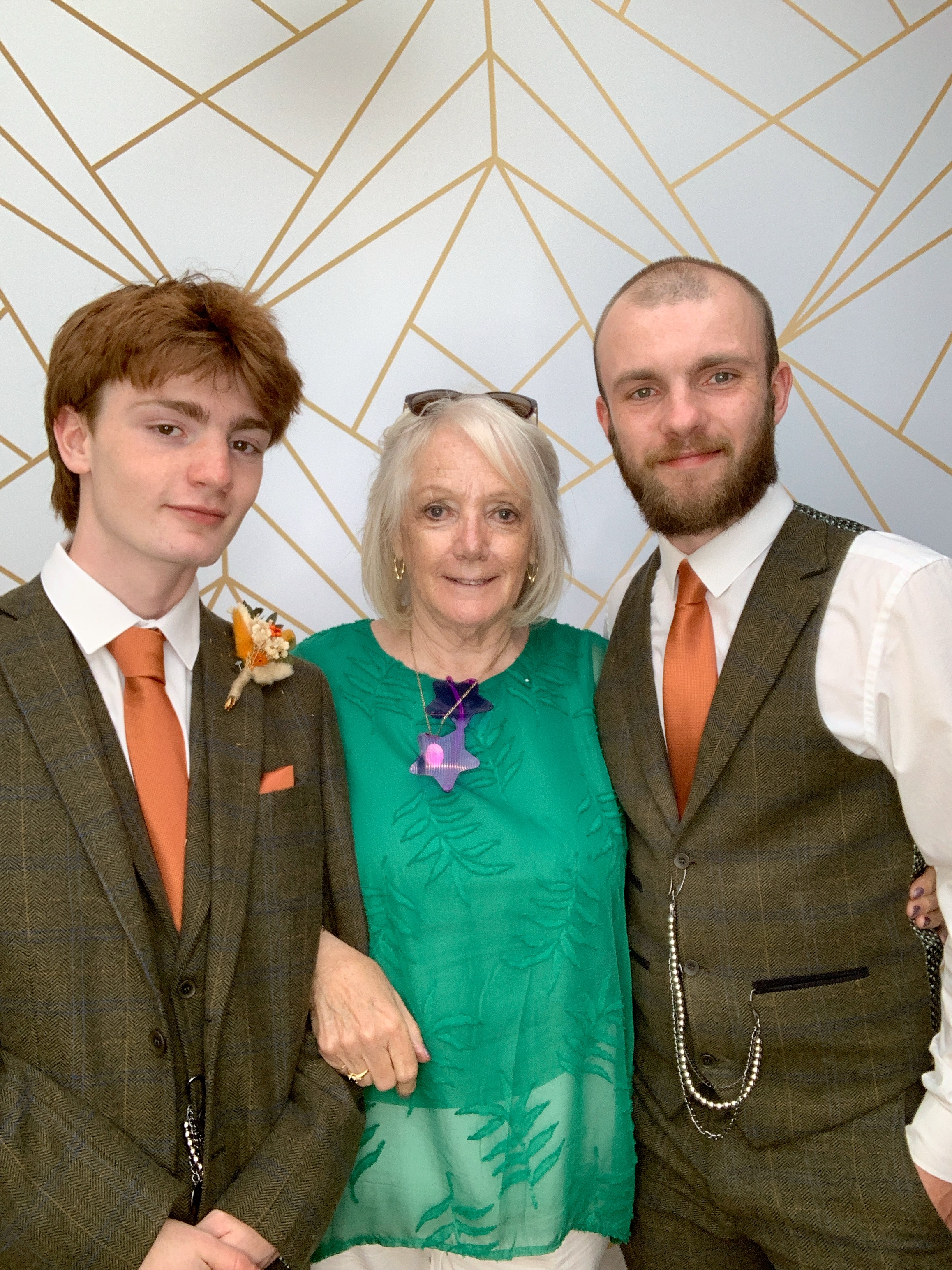 Mr & Mrs Thompson  | View more photos from the event at gallery.magicimages.uk/u/MagicImages/Mr-Mrs-Thompson-0
