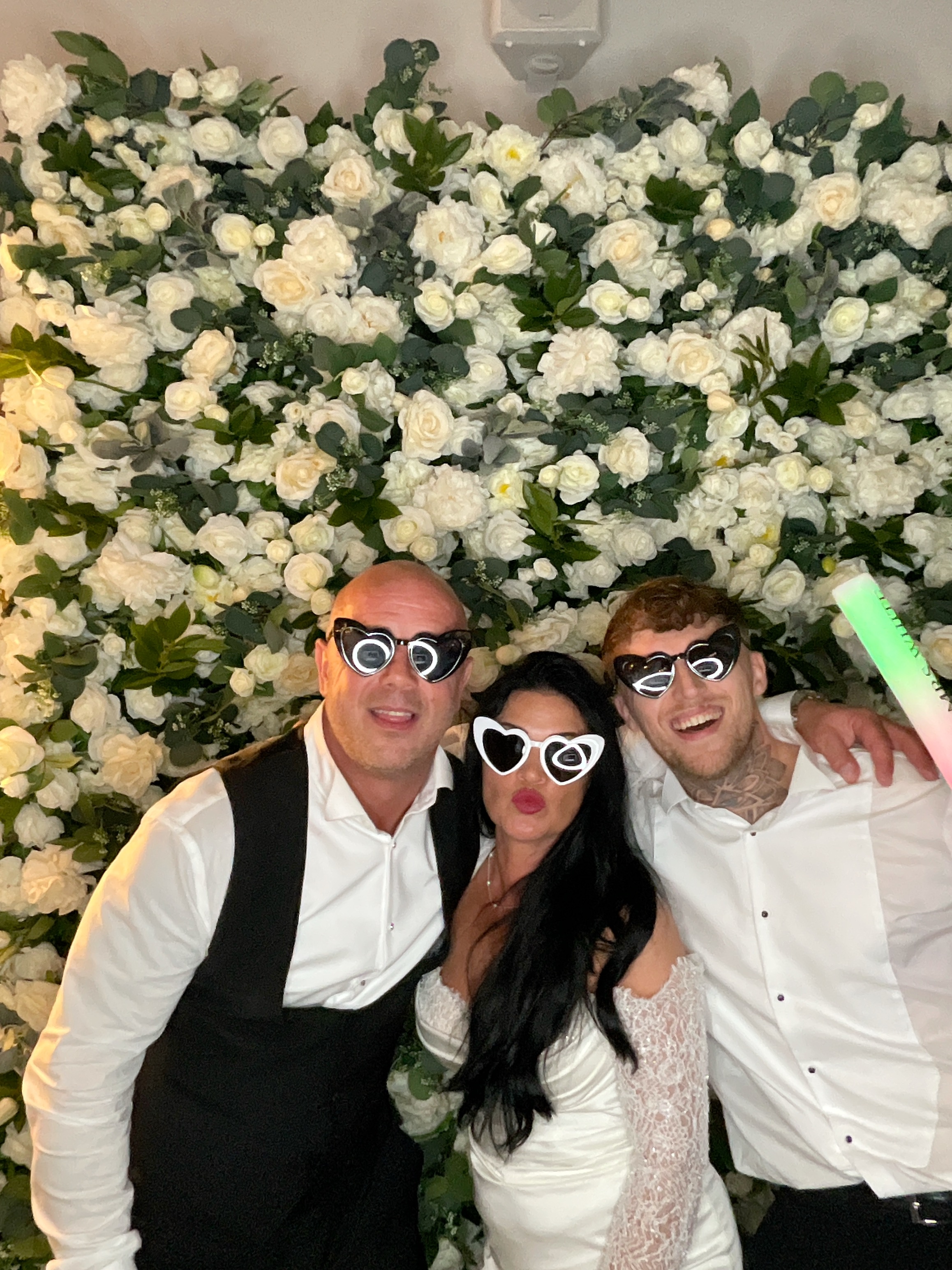 Mr & Mrs White  | View more photos from the event at gallery.magicimages.uk/u/MagicImages/Mr-Mrs-White