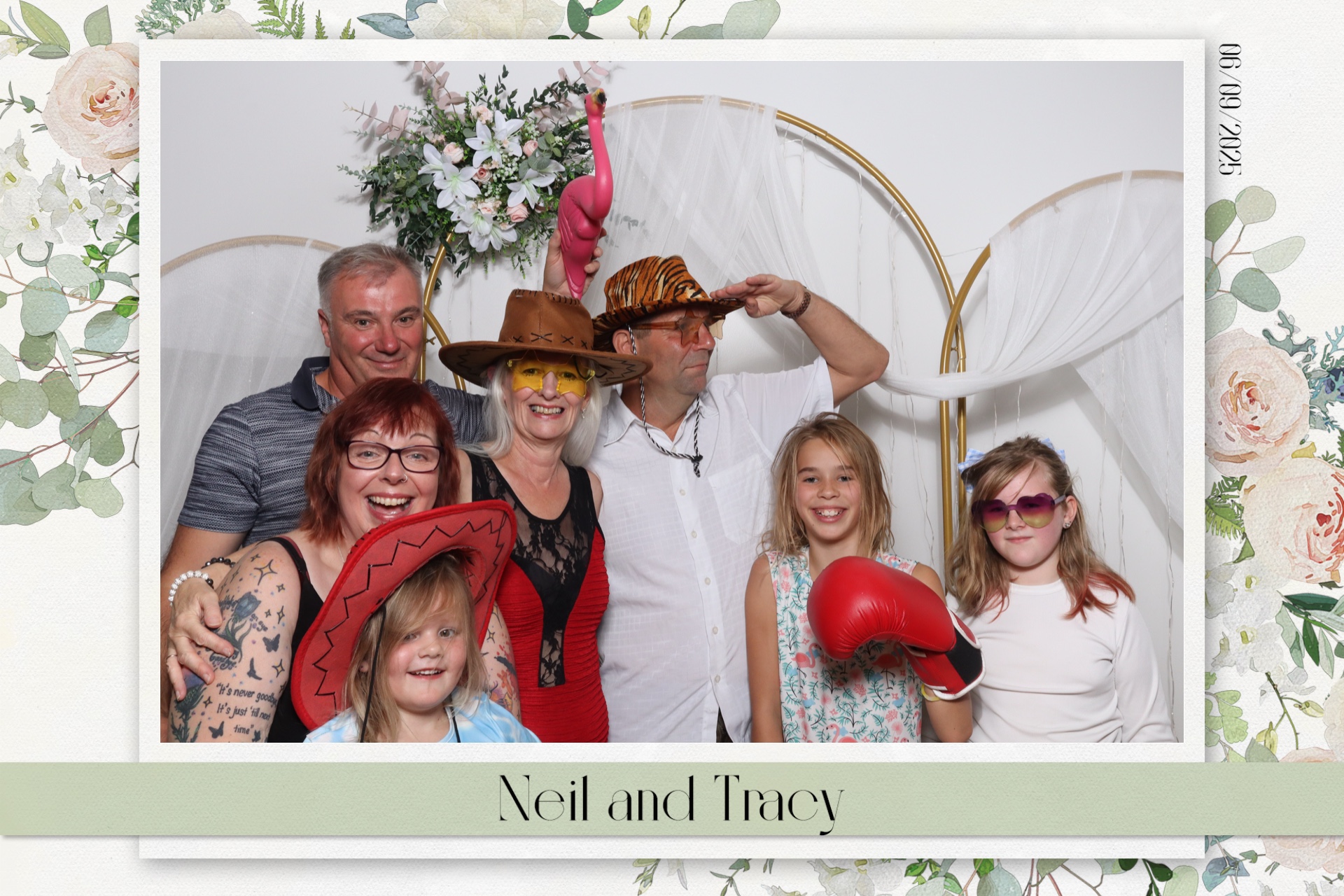 Neil & Tracy  | View more photos from the event at gallery.magicimages.uk/u/MagicImages/Neil-Tracy