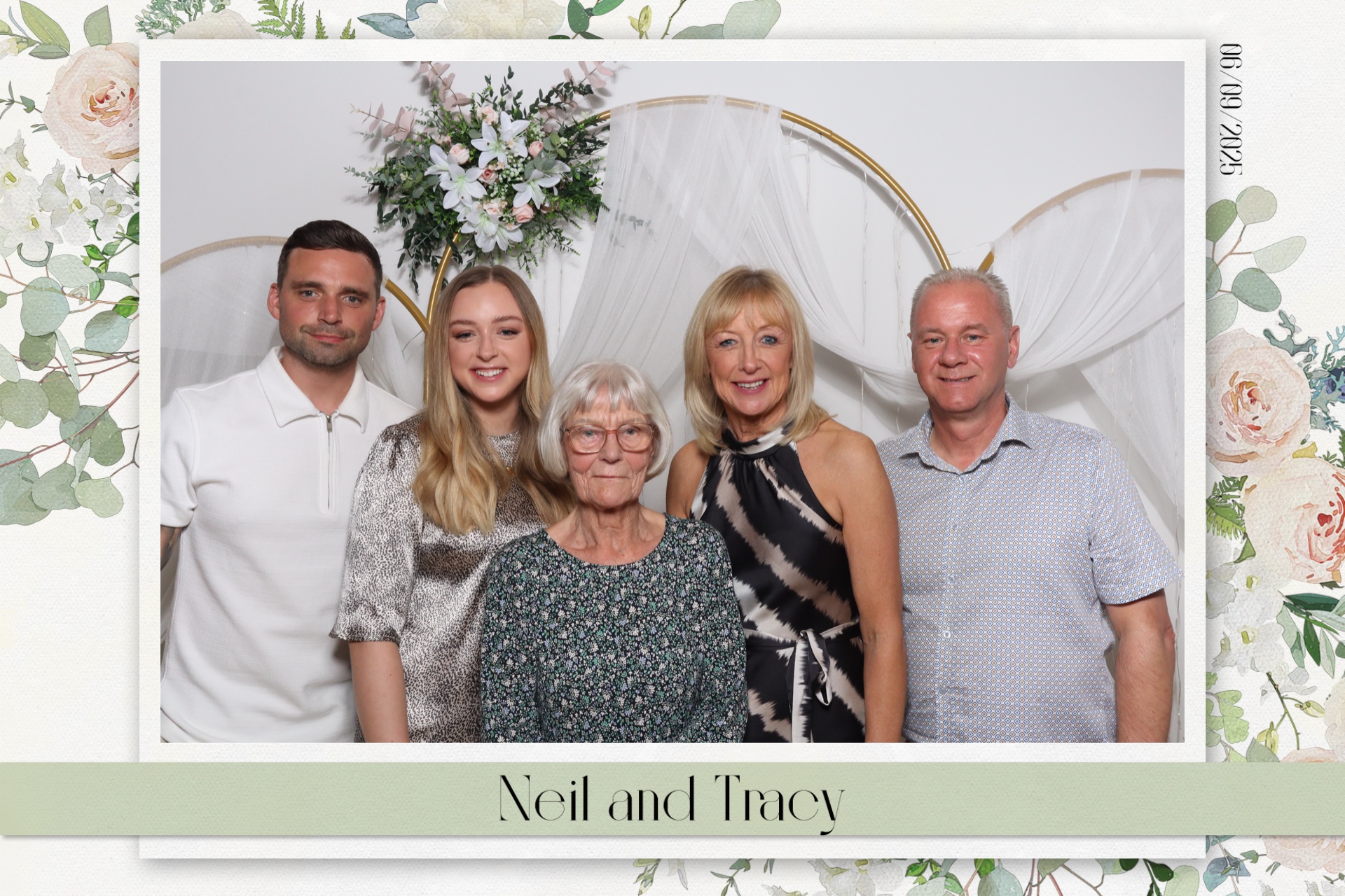 Neil & Tracy  | View more photos from the event at gallery.magicimages.uk/u/MagicImages/Neil-Tracy