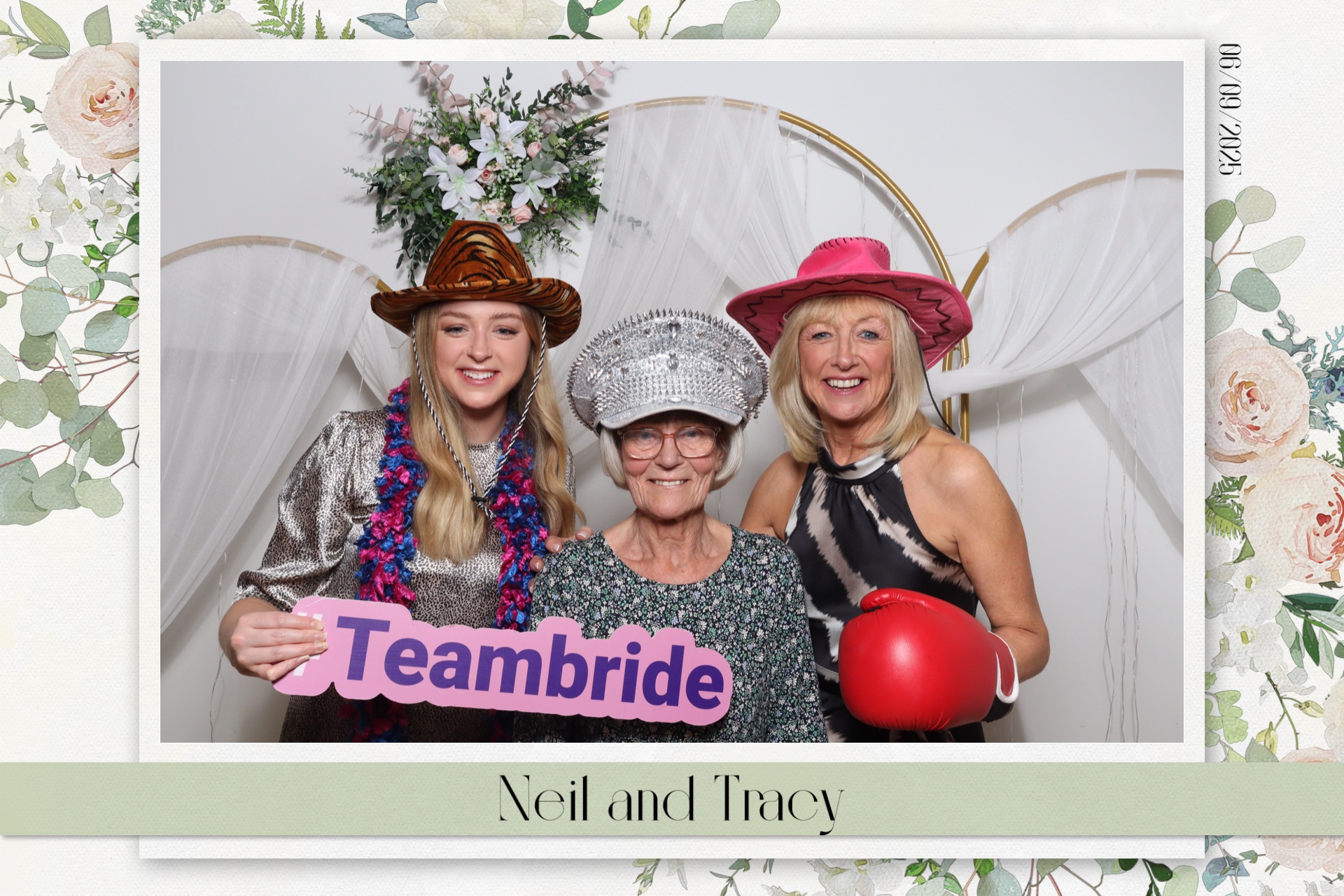 Neil & Tracy  | View more photos from the event at gallery.magicimages.uk/u/MagicImages/Neil-Tracy