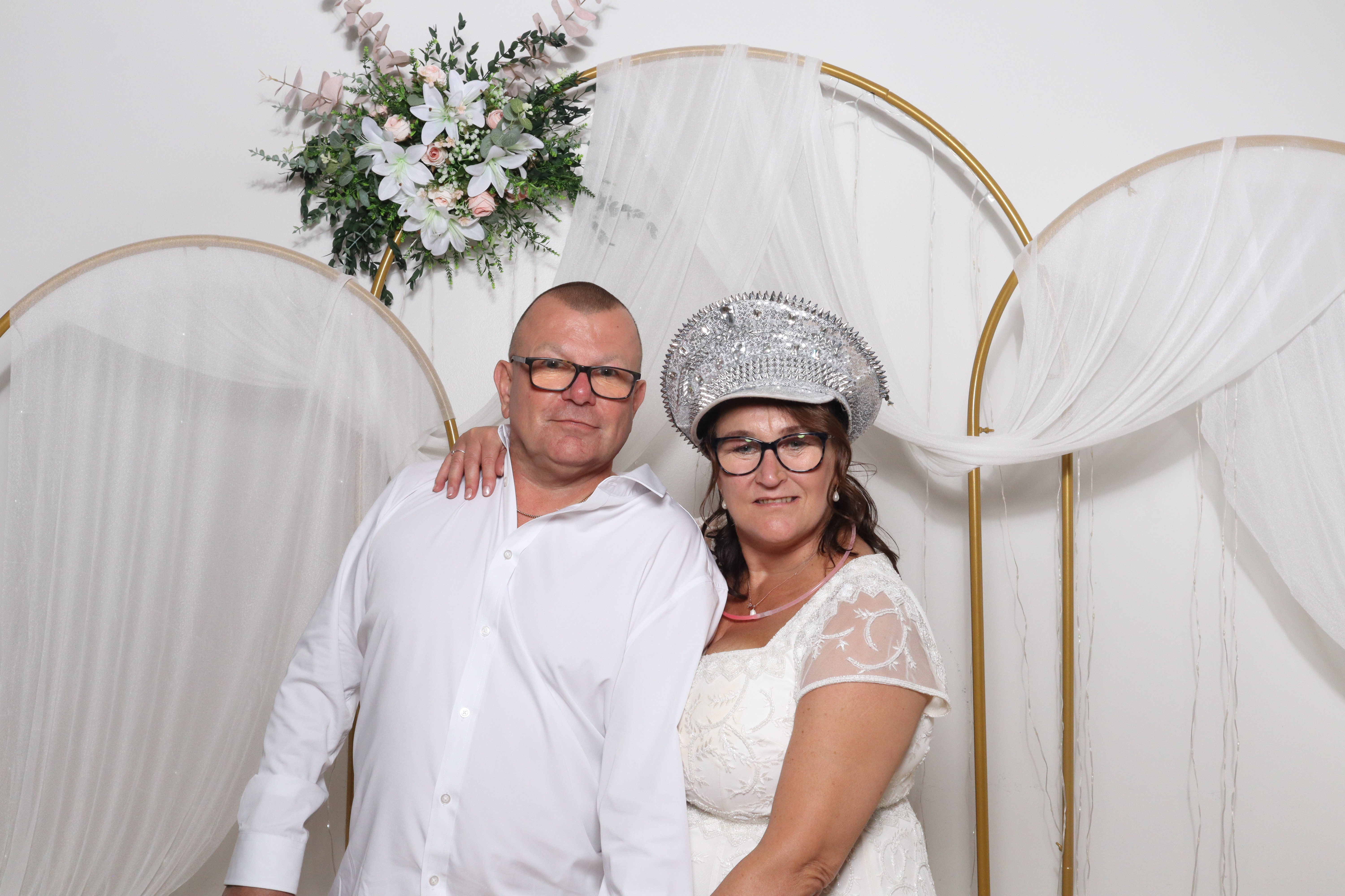 Neil & Tracy  | View more photos from the event at gallery.magicimages.uk/u/MagicImages/Neil-Tracy