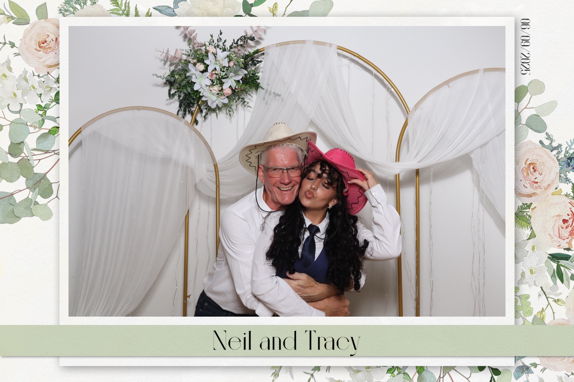 Neil & Tracy  | View more photos from the event at gallery.magicimages.uk/u/MagicImages/Neil-Tracy