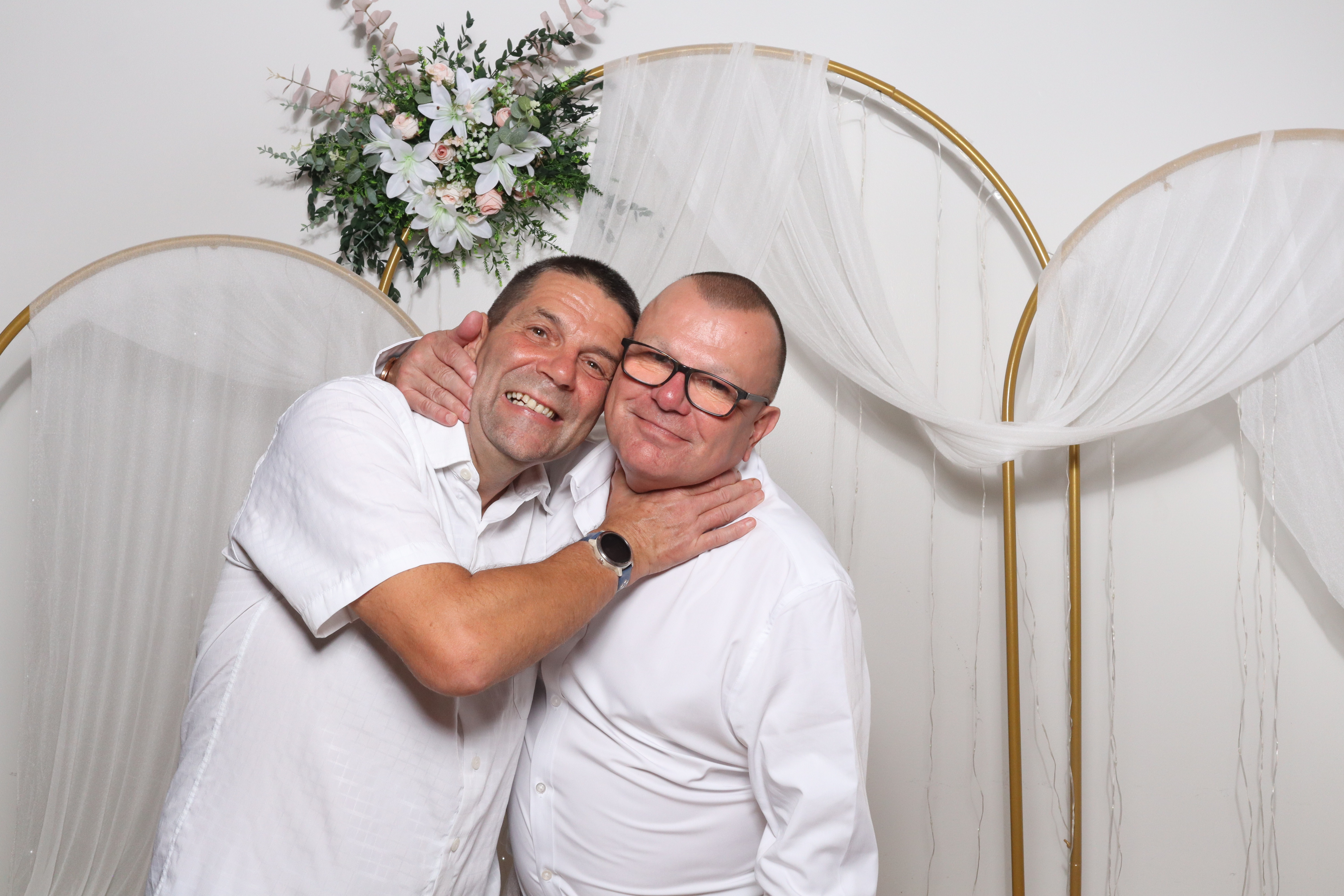 Neil & Tracy  | View more photos from the event at gallery.magicimages.uk/u/MagicImages/Neil-Tracy
