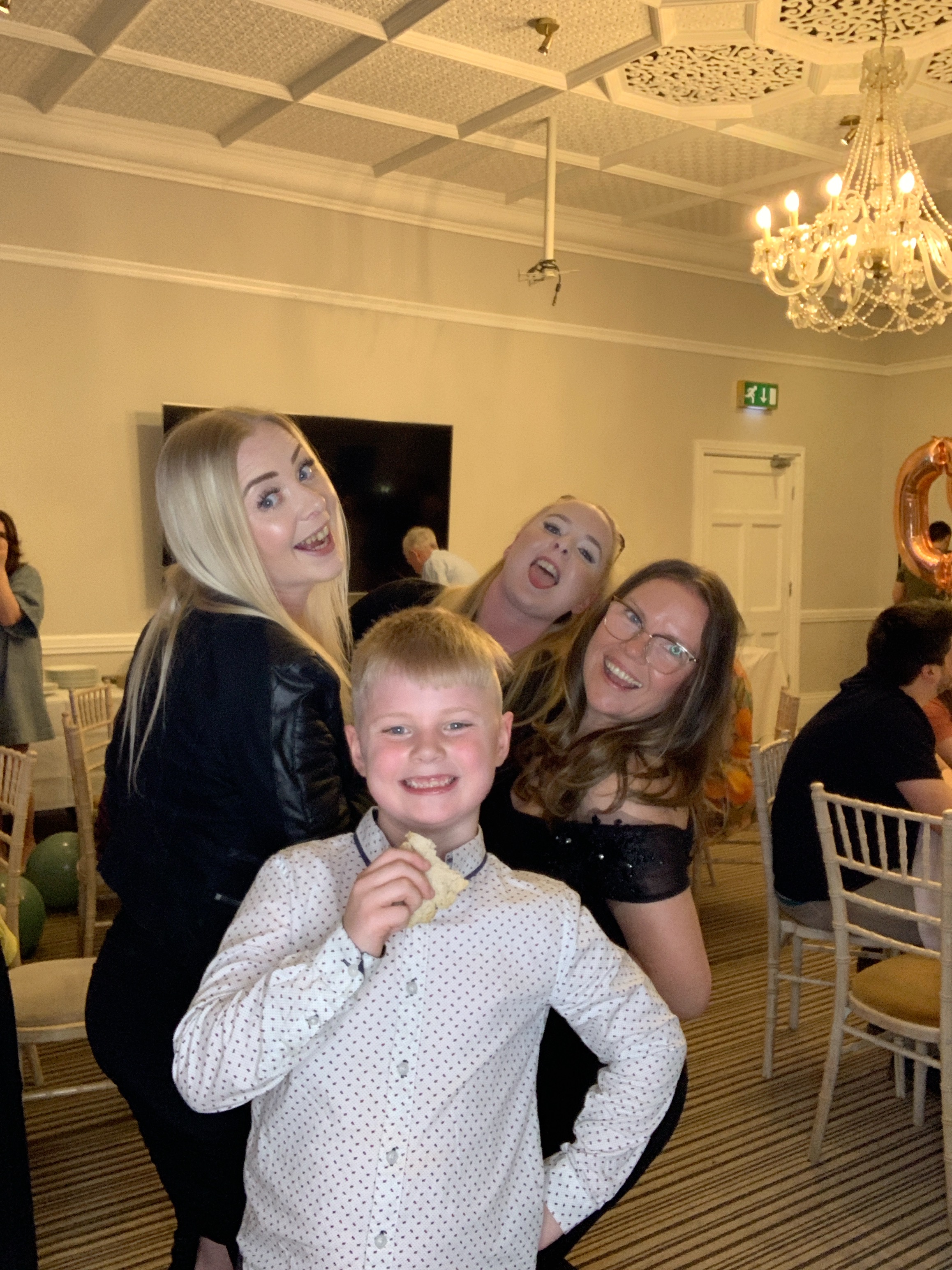 Sally's 30th Birthday  | View more photos from the event at gallery.magicimages.uk/u/MagicImages/Sallys-30th-Birthday