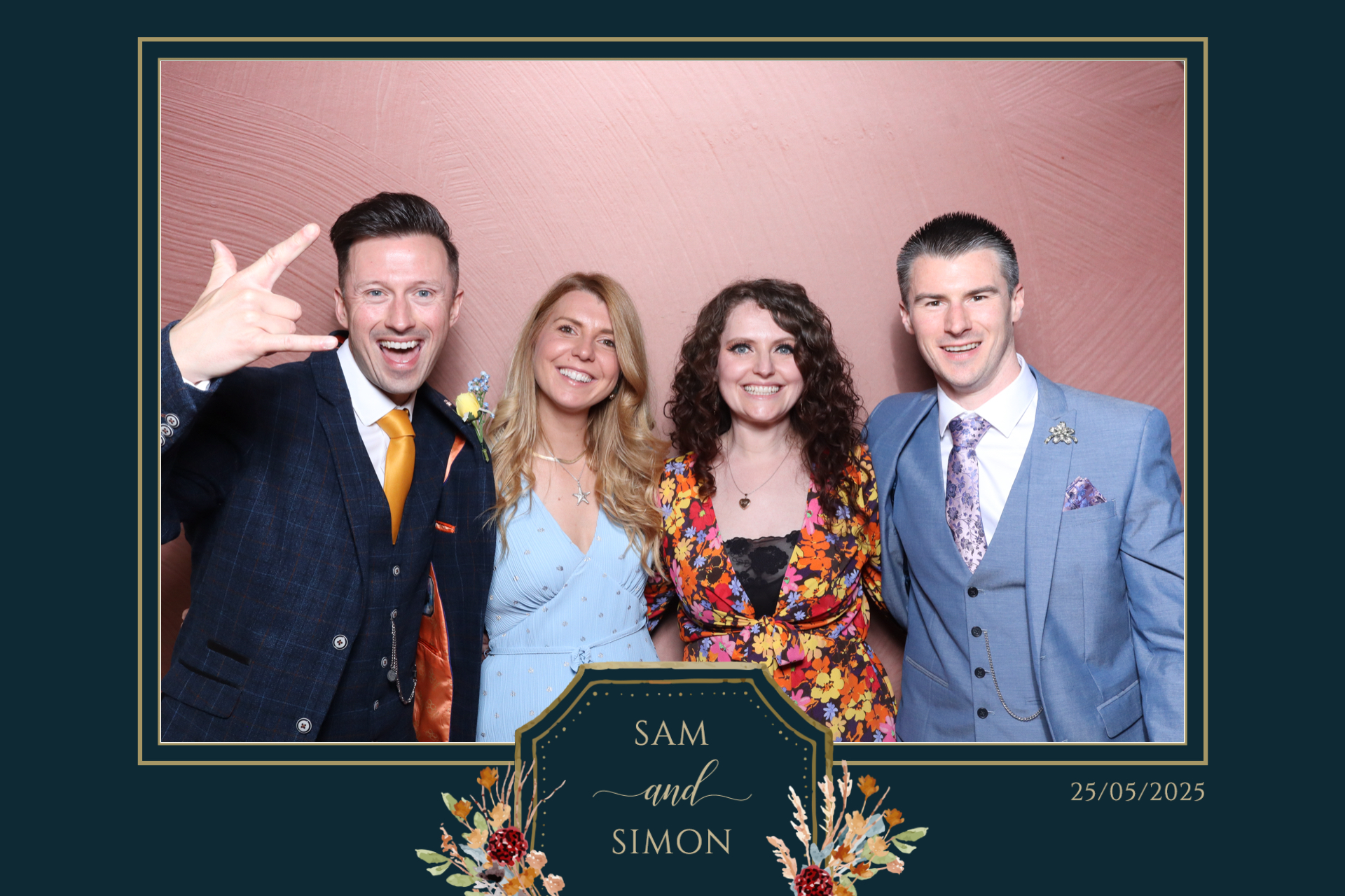 Sam & Simon  | View more photos from the event at gallery.magicimages.uk/u/MagicImages/Sam-Simon