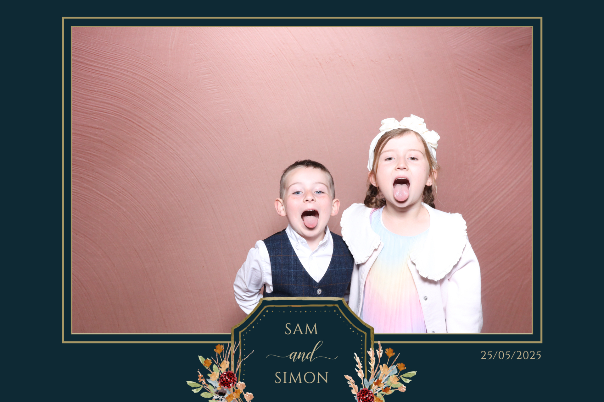 Sam & Simon  | View more photos from the event at gallery.magicimages.uk/u/MagicImages/Sam-Simon