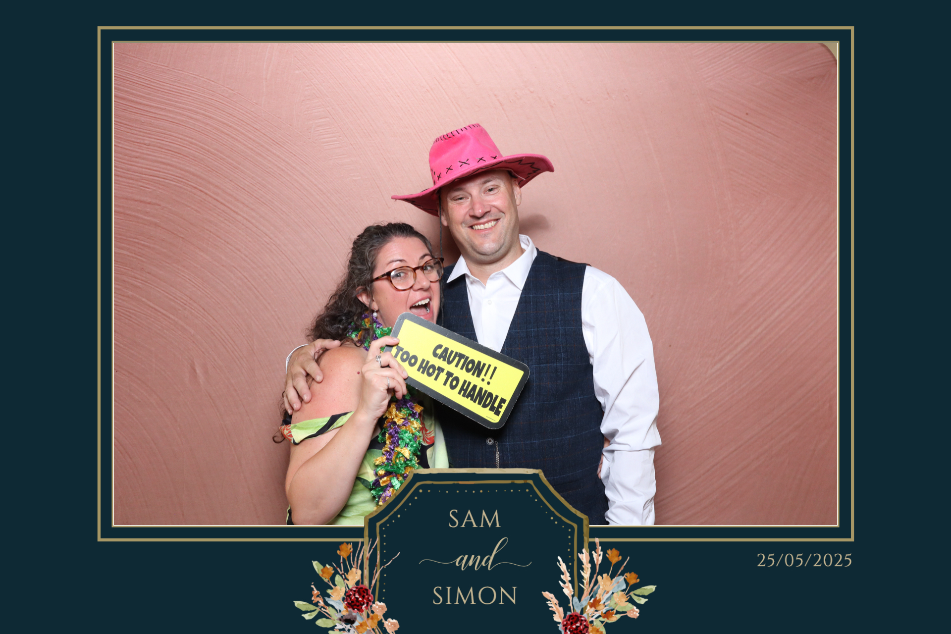 Sam & Simon  | View more photos from the event at gallery.magicimages.uk/u/MagicImages/Sam-Simon