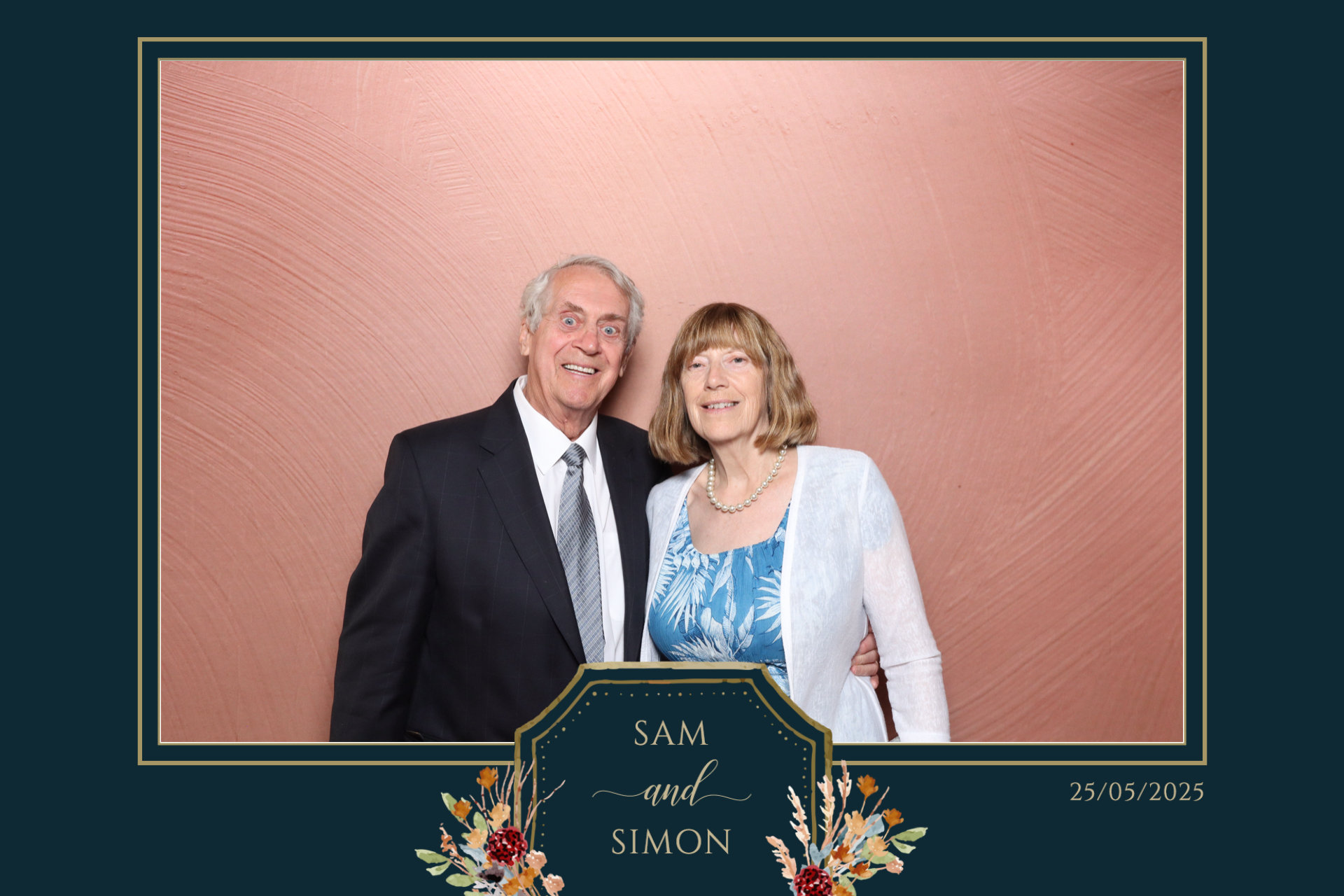 Sam & Simon  | View more photos from the event at gallery.magicimages.uk/u/MagicImages/Sam-Simon