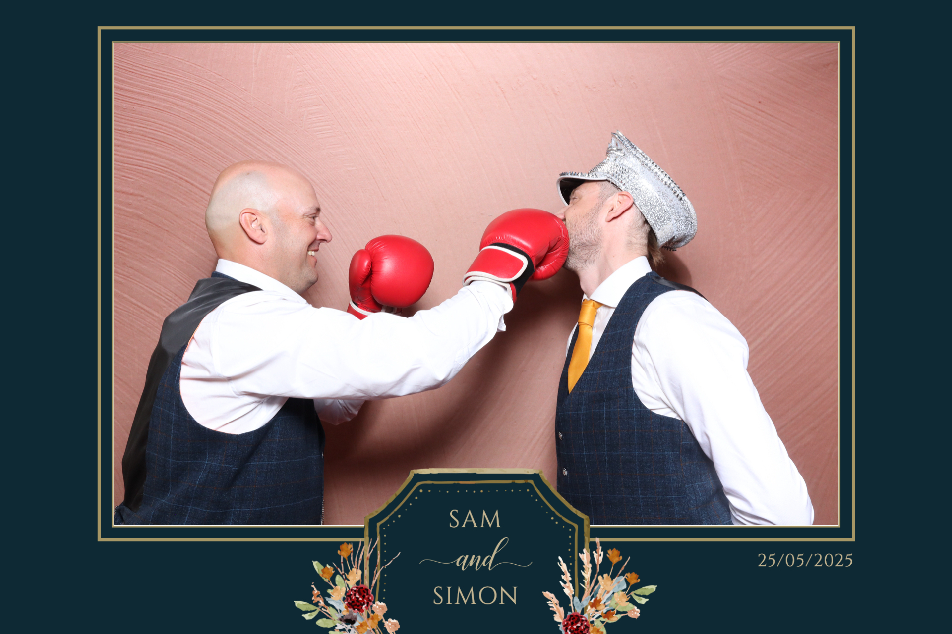 Sam & Simon  | View more photos from the event at gallery.magicimages.uk/u/MagicImages/Sam-Simon