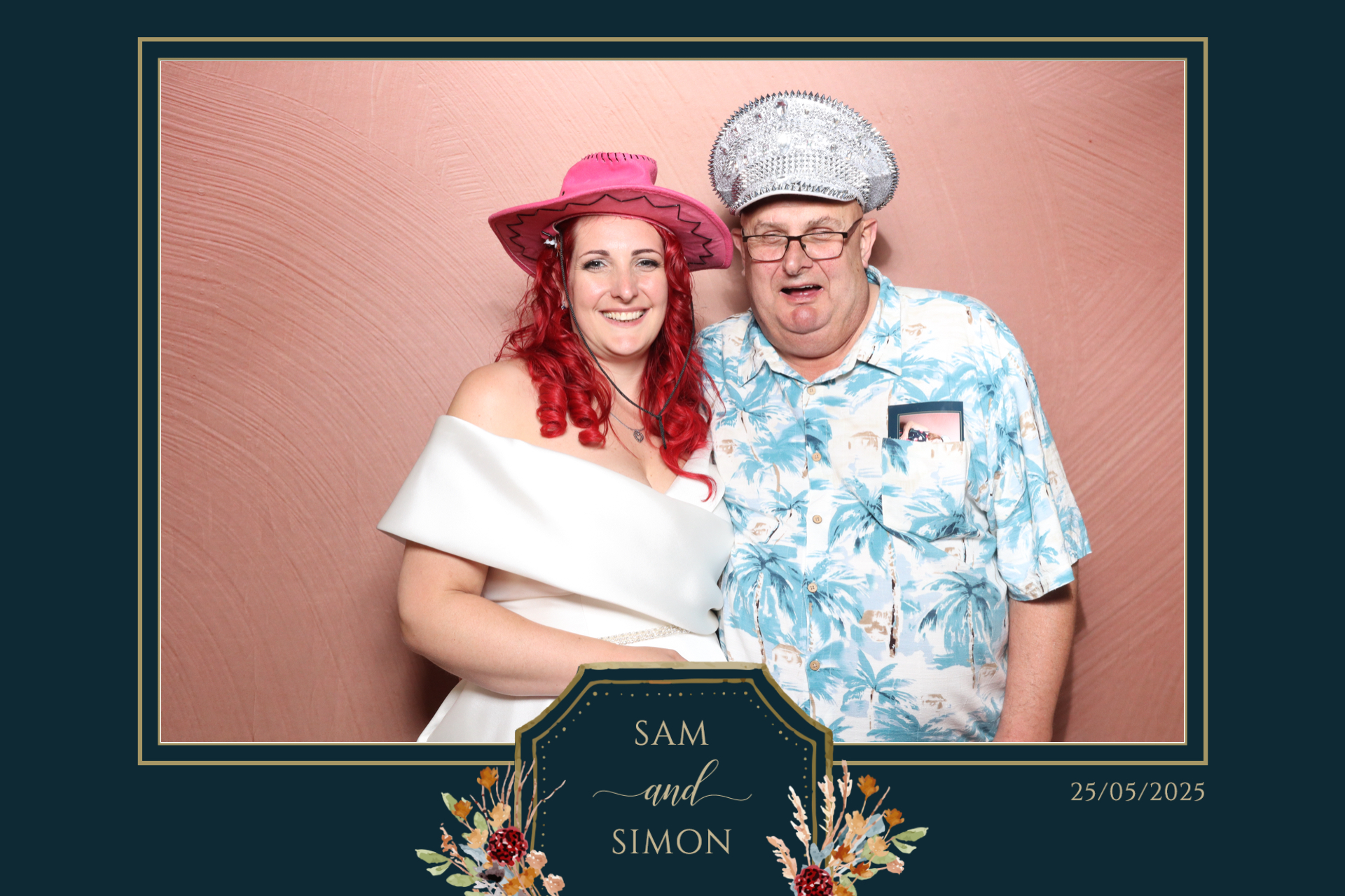 Sam & Simon  | View more photos from the event at gallery.magicimages.uk/u/MagicImages/Sam-Simon