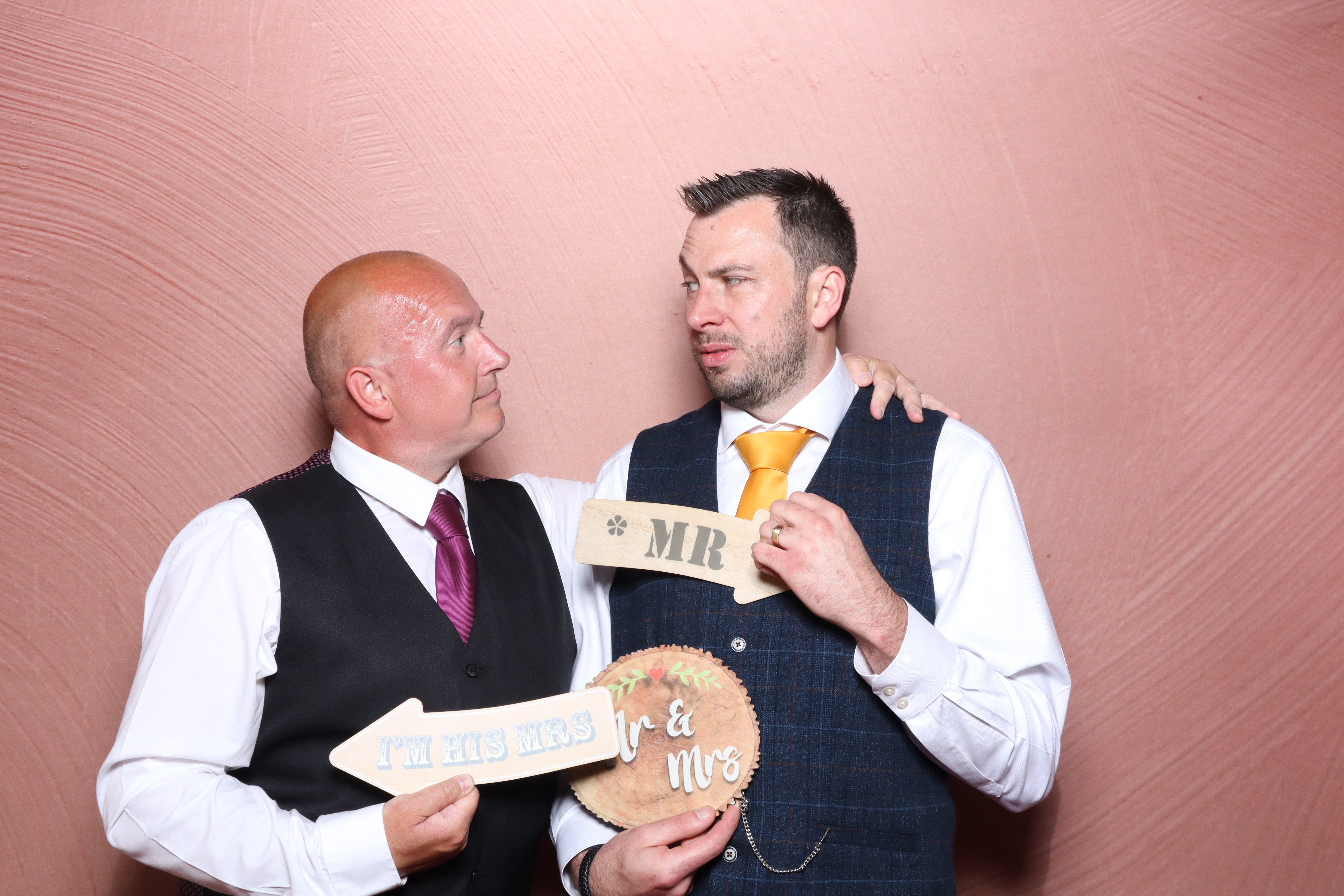 Sam & Simon  | View more photos from the event at gallery.magicimages.uk/u/MagicImages/Sam-Simon
