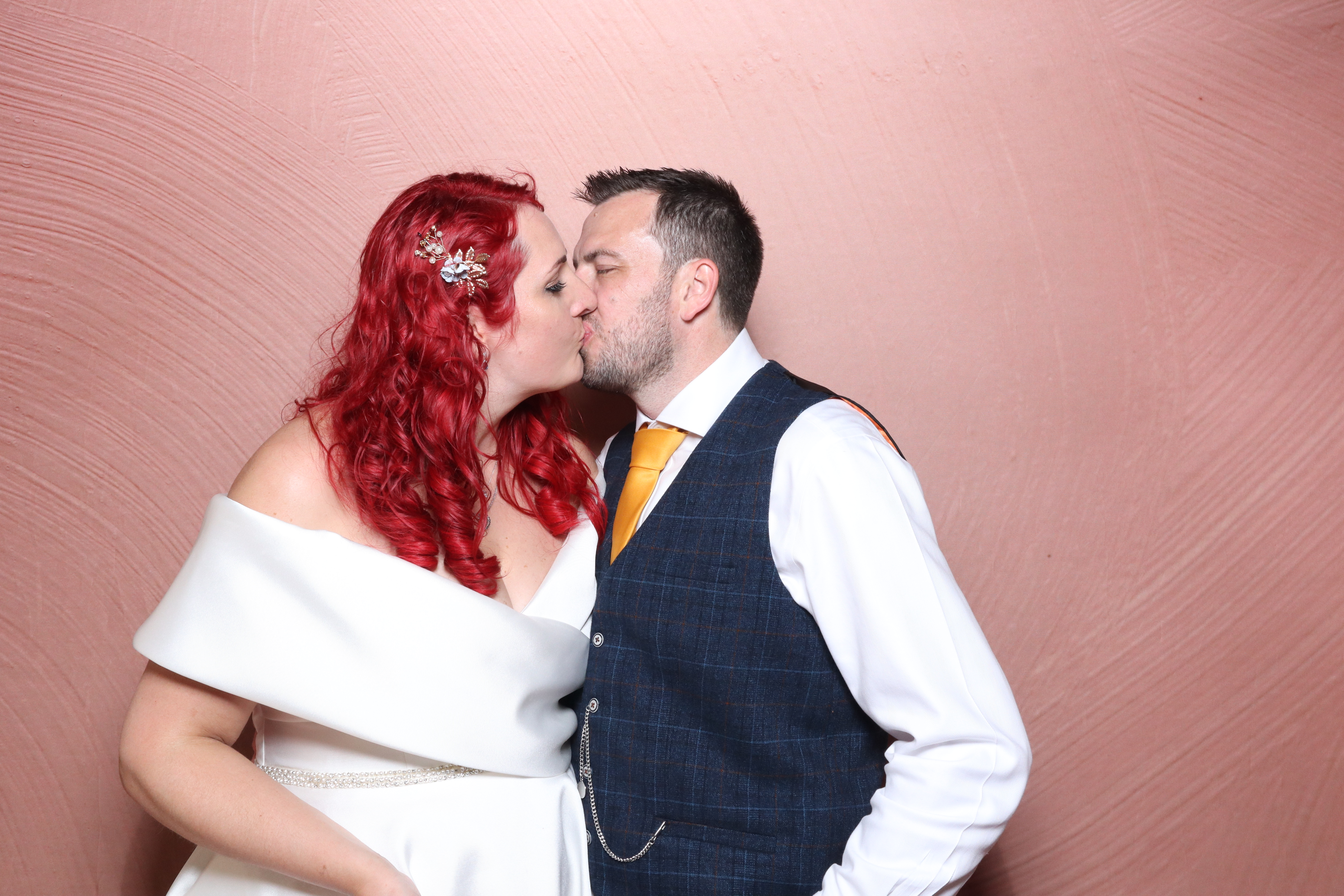 Sam & Simon  | View more photos from the event at gallery.magicimages.uk/u/MagicImages/Sam-Simon
