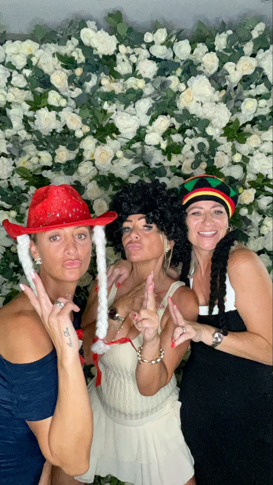 Shusma & Ade’s photo booth images  | View more photos from the event at gallery.magicimages.uk/u/MagicImages/Shusma-Ade’s-photo-booth-images