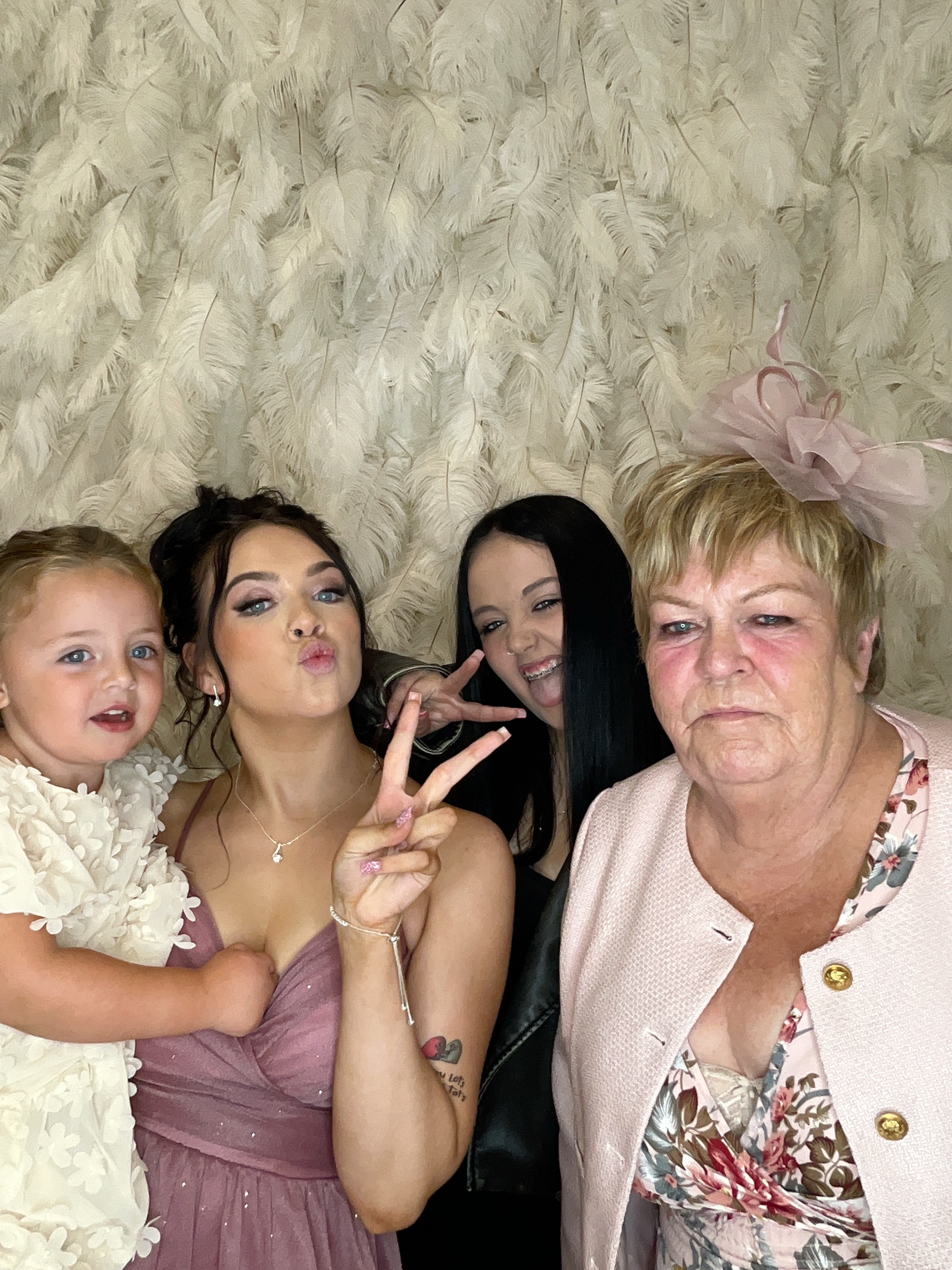 Stevie & Dale's photo booth images  | View more photos from the event at gallery.magicimages.uk/u/MagicImages/Stevie-Dales-photo-booth-images
