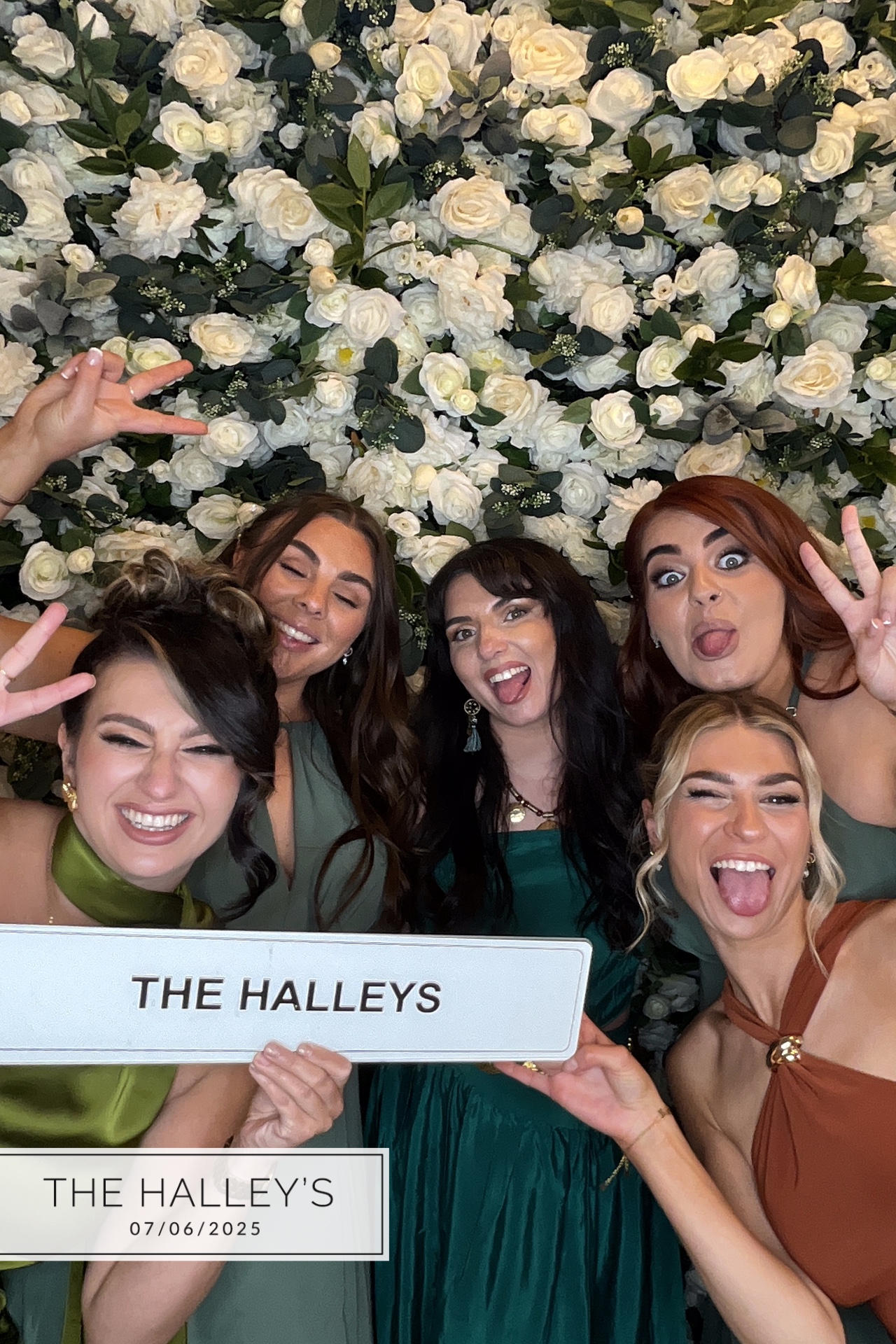 The Halley's  | View more photos from the event at gallery.magicimages.uk/u/MagicImages/The-Halleys