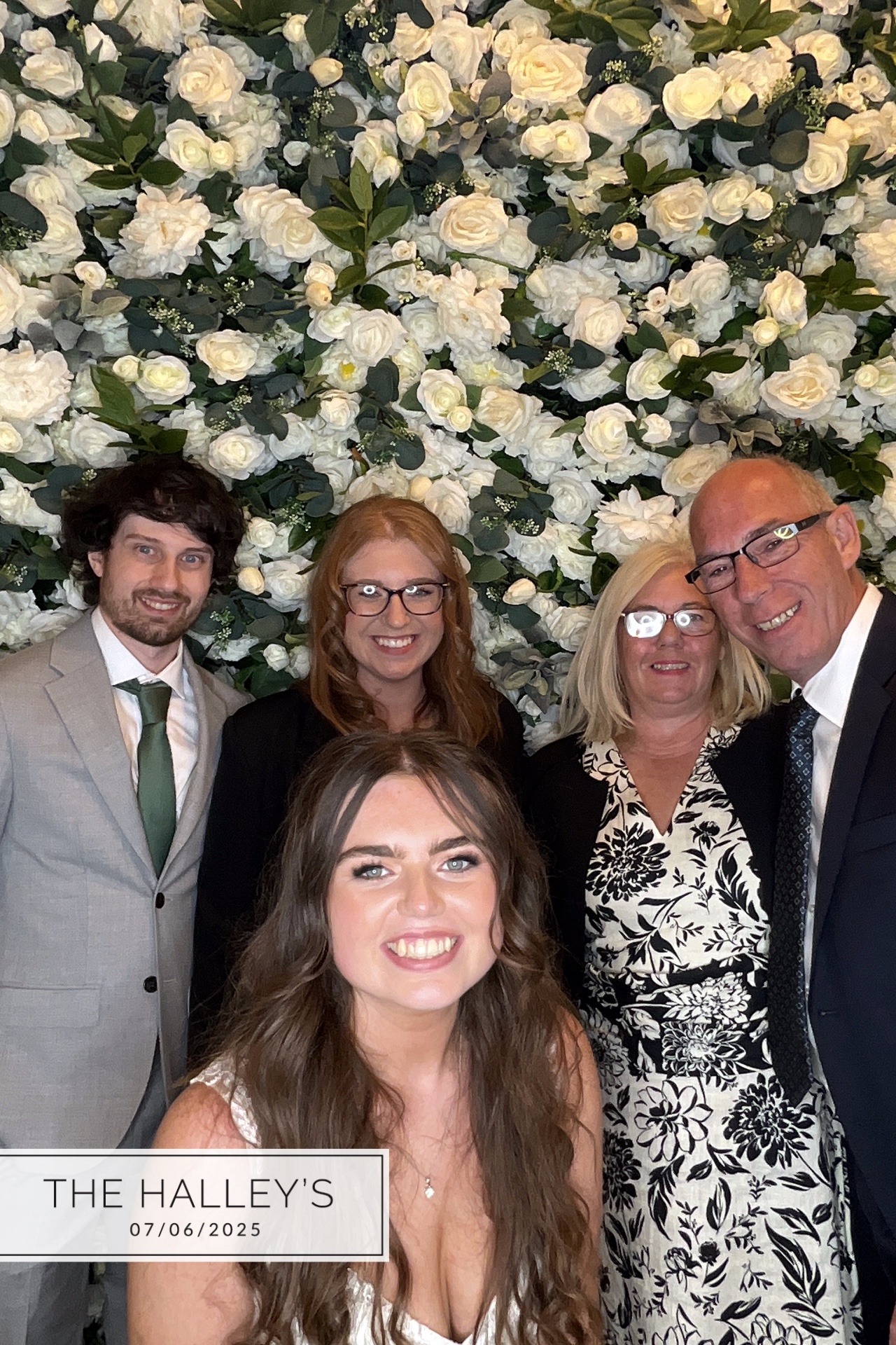 The Halley's  | View more photos from the event at gallery.magicimages.uk/u/MagicImages/The-Halleys