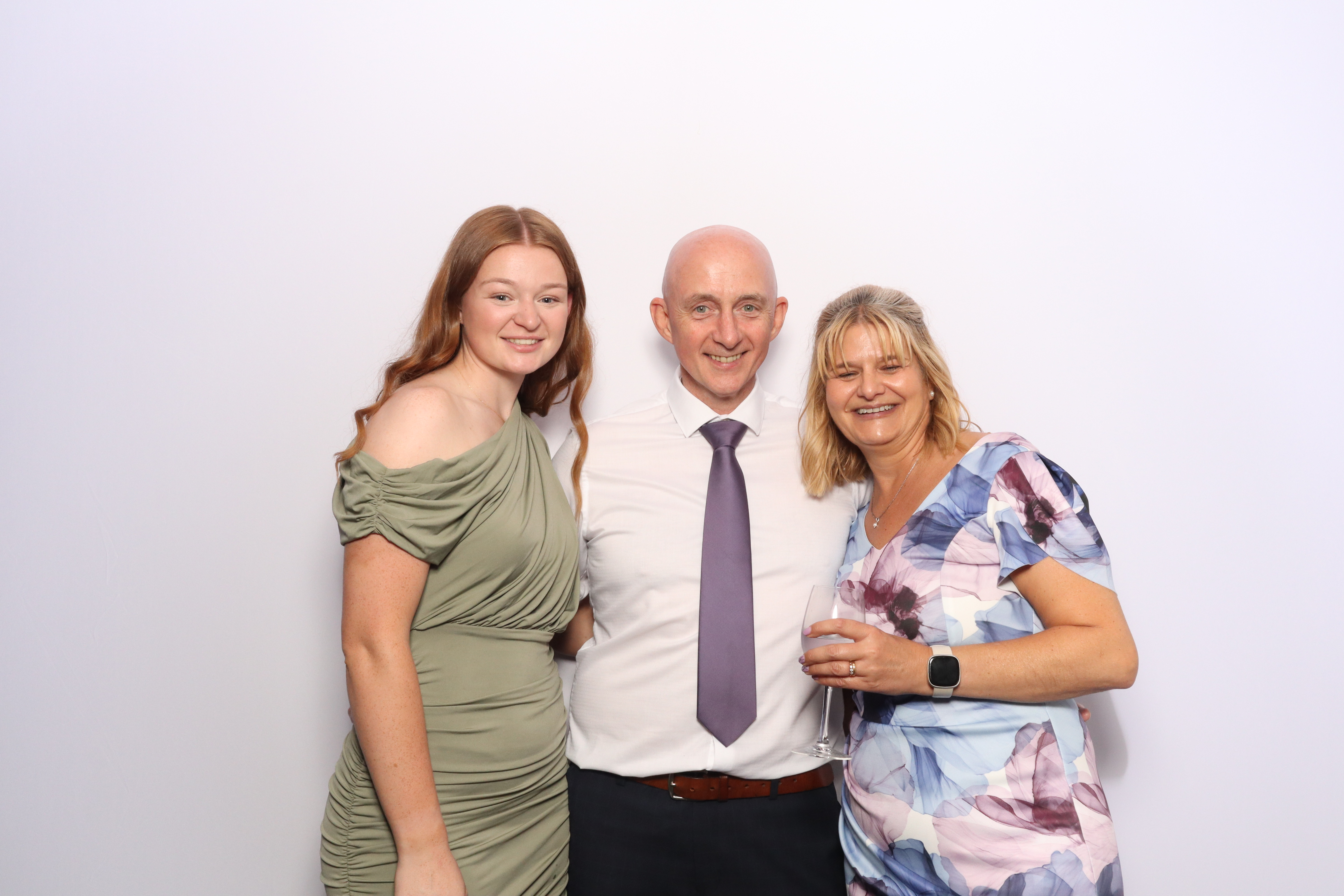 The Jameses  | View more photos from the event at gallery.magicimages.uk/u/MagicImages/The-Jameses