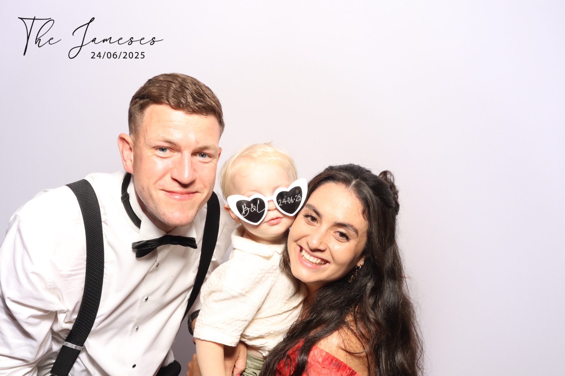 The Jameses  | View more photos from the event at gallery.magicimages.uk/u/MagicImages/The-Jameses