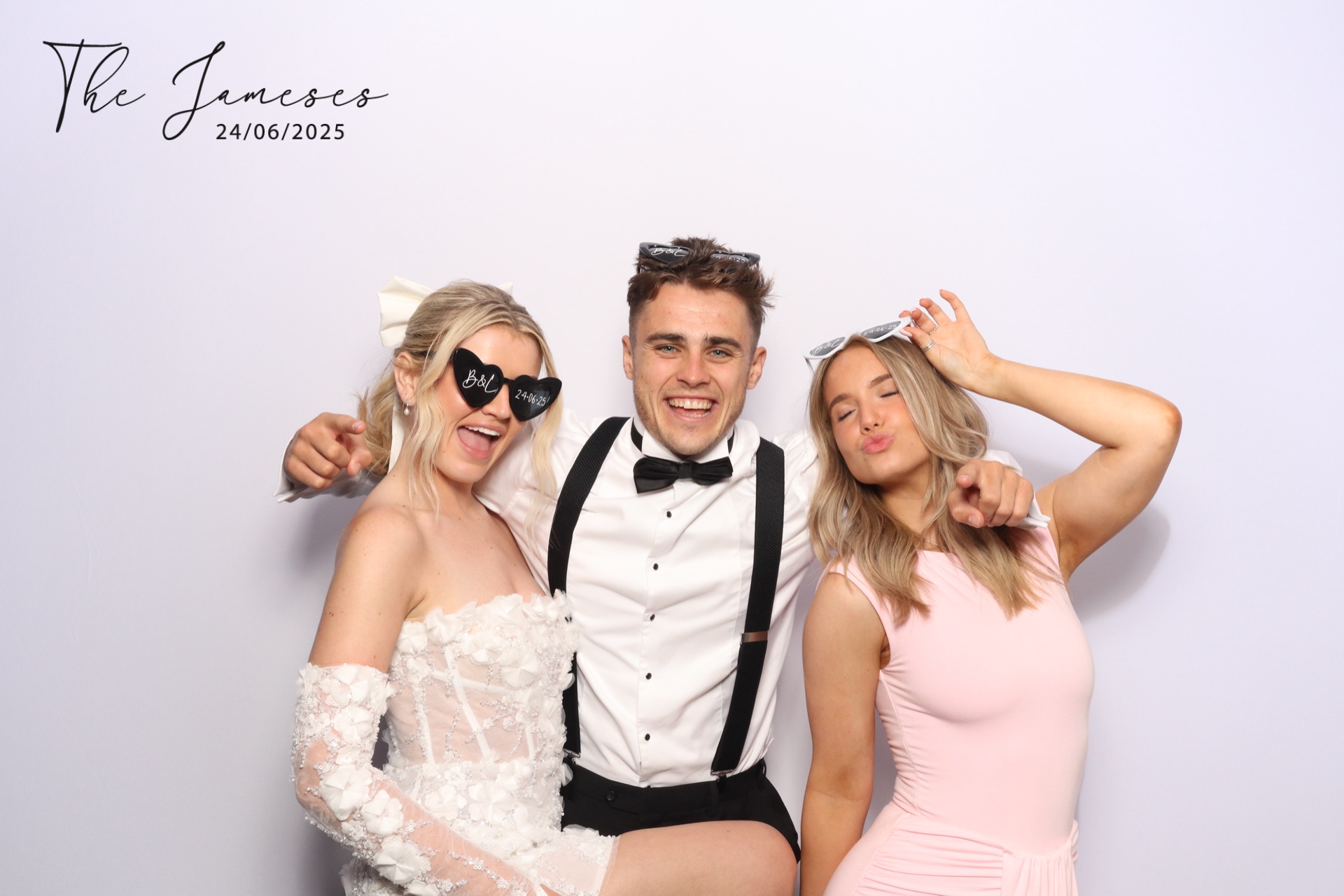 The Jameses  | View more photos from the event at gallery.magicimages.uk/u/MagicImages/The-Jameses