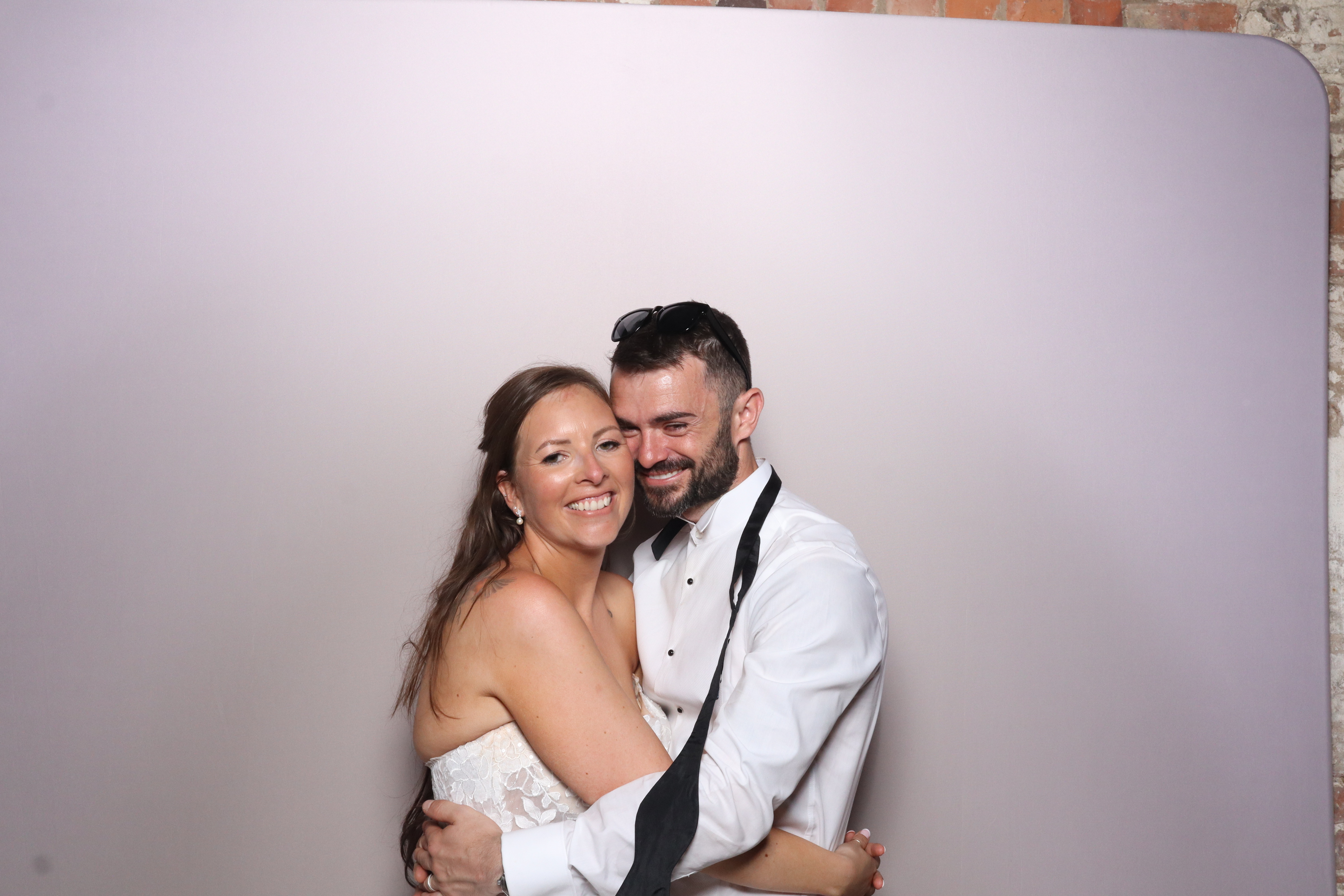 Aimee & Robbie | View more photos from the event at gallery.magicimages.uk/u/MagicImages/Aimee-Robbie