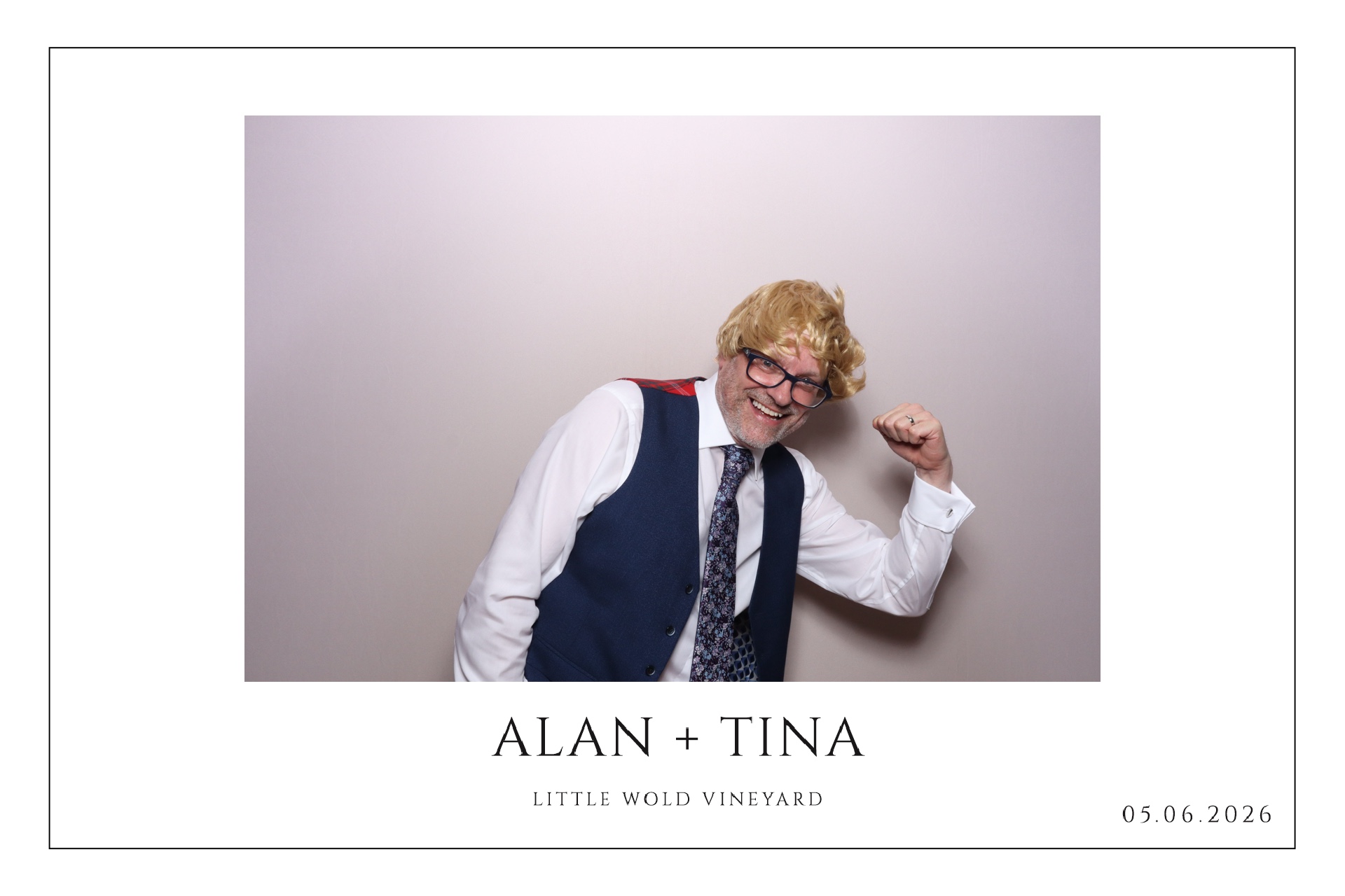 Alan & Tina  | View more photos from the event at gallery.magicimages.uk/u/MagicImages/Alan-Tina