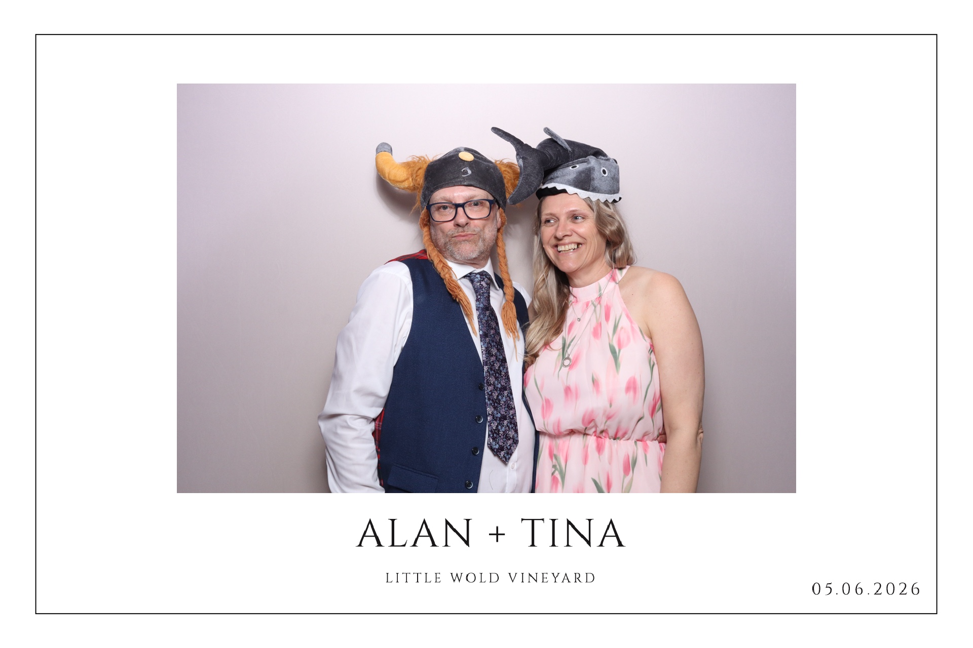 Alan & Tina  | View more photos from the event at gallery.magicimages.uk/u/MagicImages/Alan-Tina