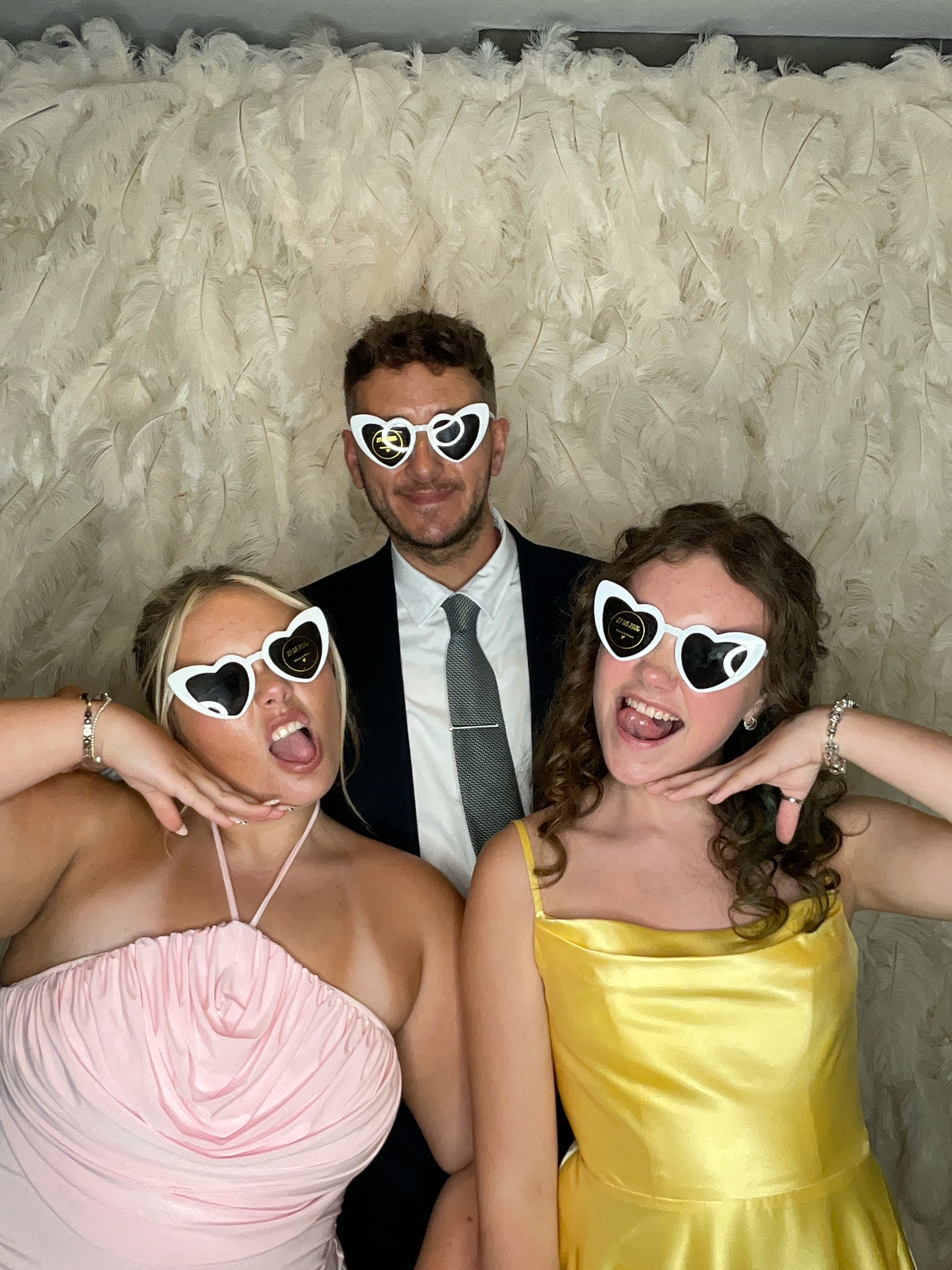 Becca & Glynn  | View more photos from the event at gallery.magicimages.uk/u/MagicImages/Becca-Glynn