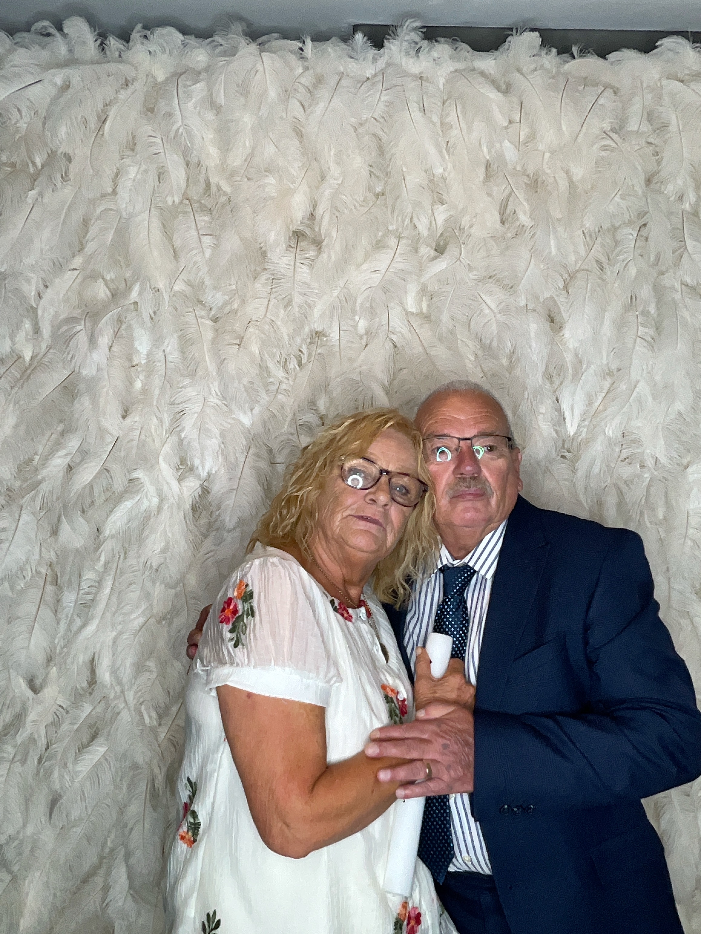 Becca & Glynn  | View more photos from the event at gallery.magicimages.uk/u/MagicImages/Becca-Glynn