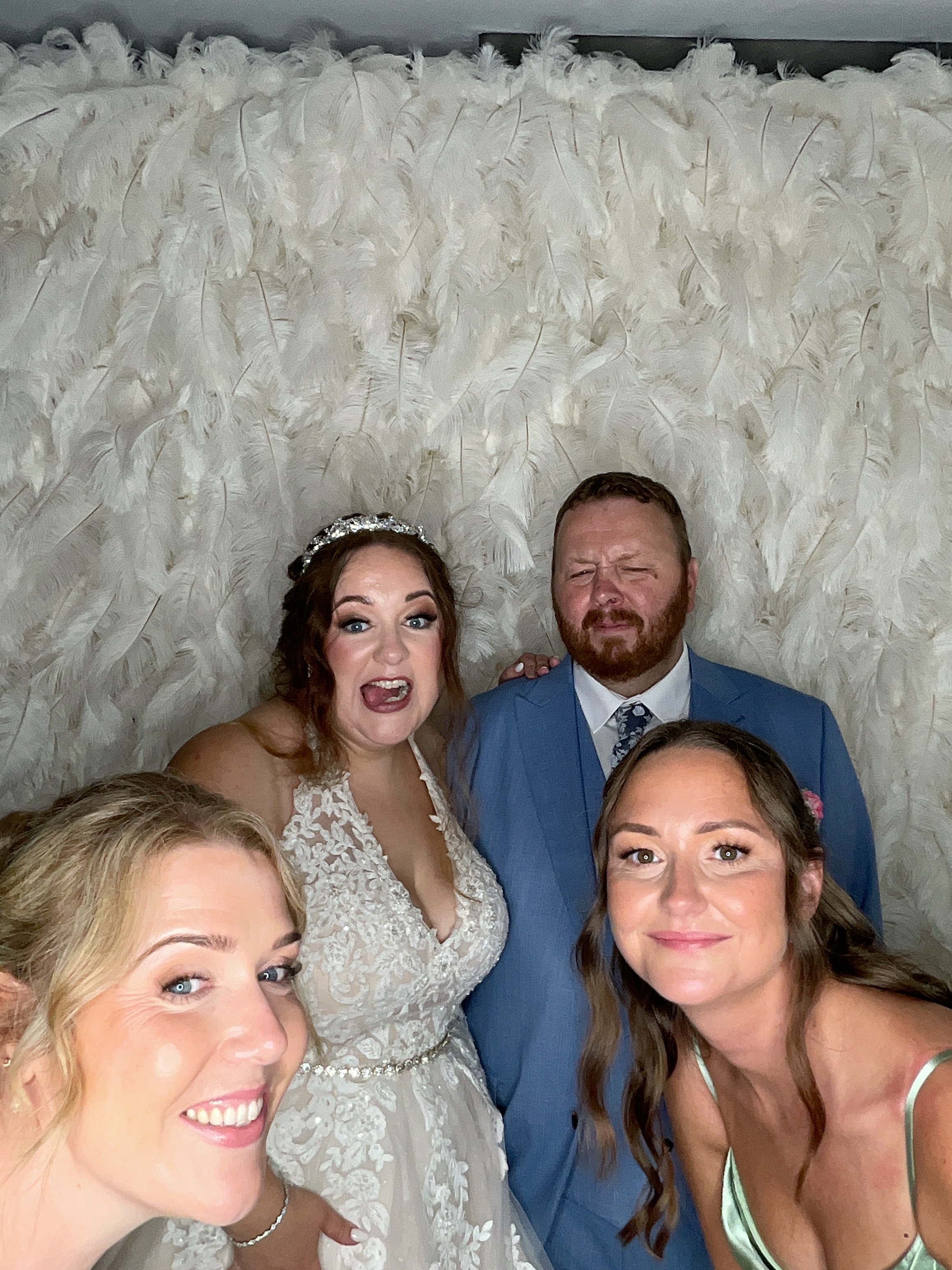 Becca & Glynn  | View more photos from the event at gallery.magicimages.uk/u/MagicImages/Becca-Glynn