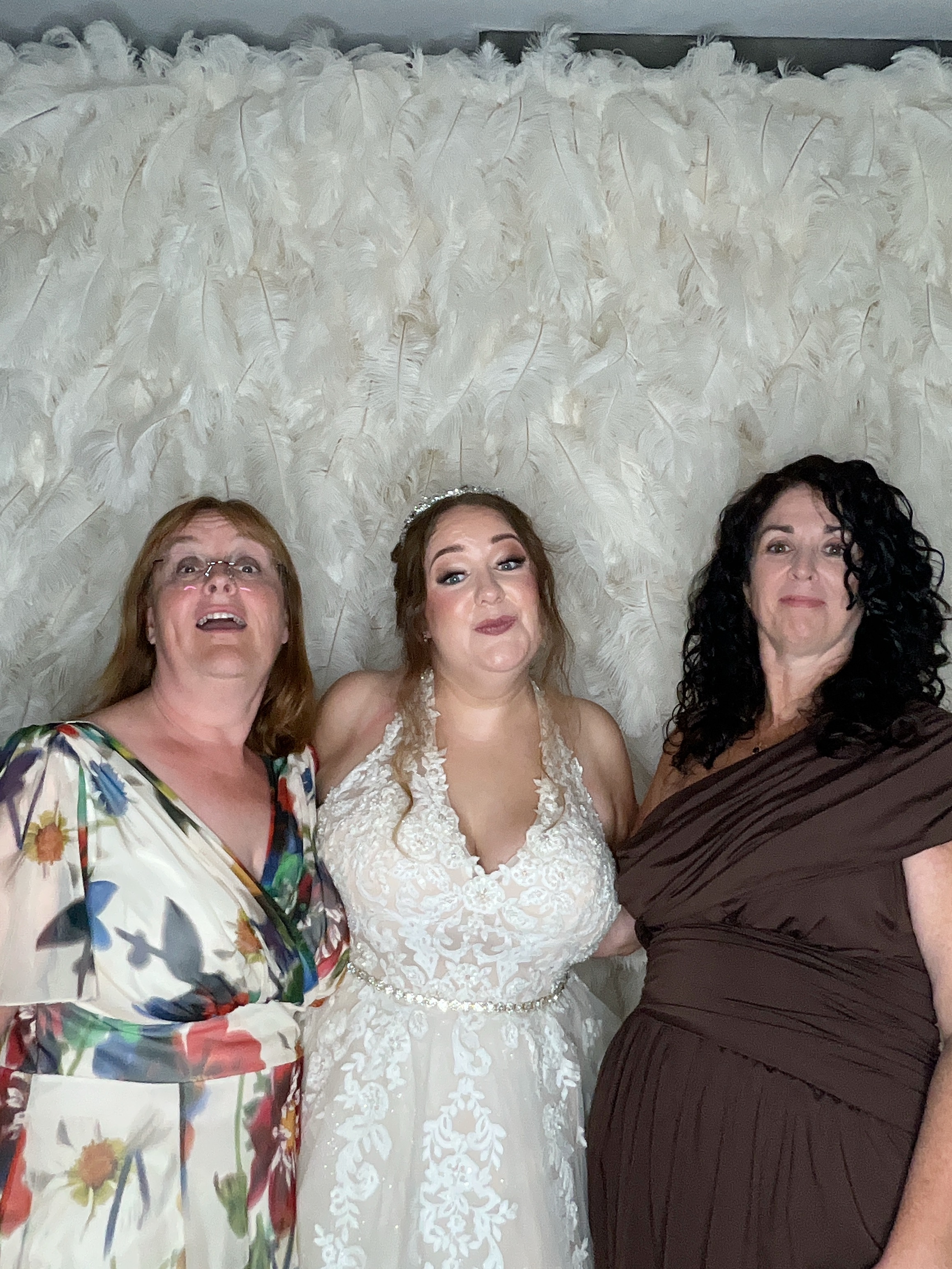 Becca & Glynn  | View more photos from the event at gallery.magicimages.uk/u/MagicImages/Becca-Glynn