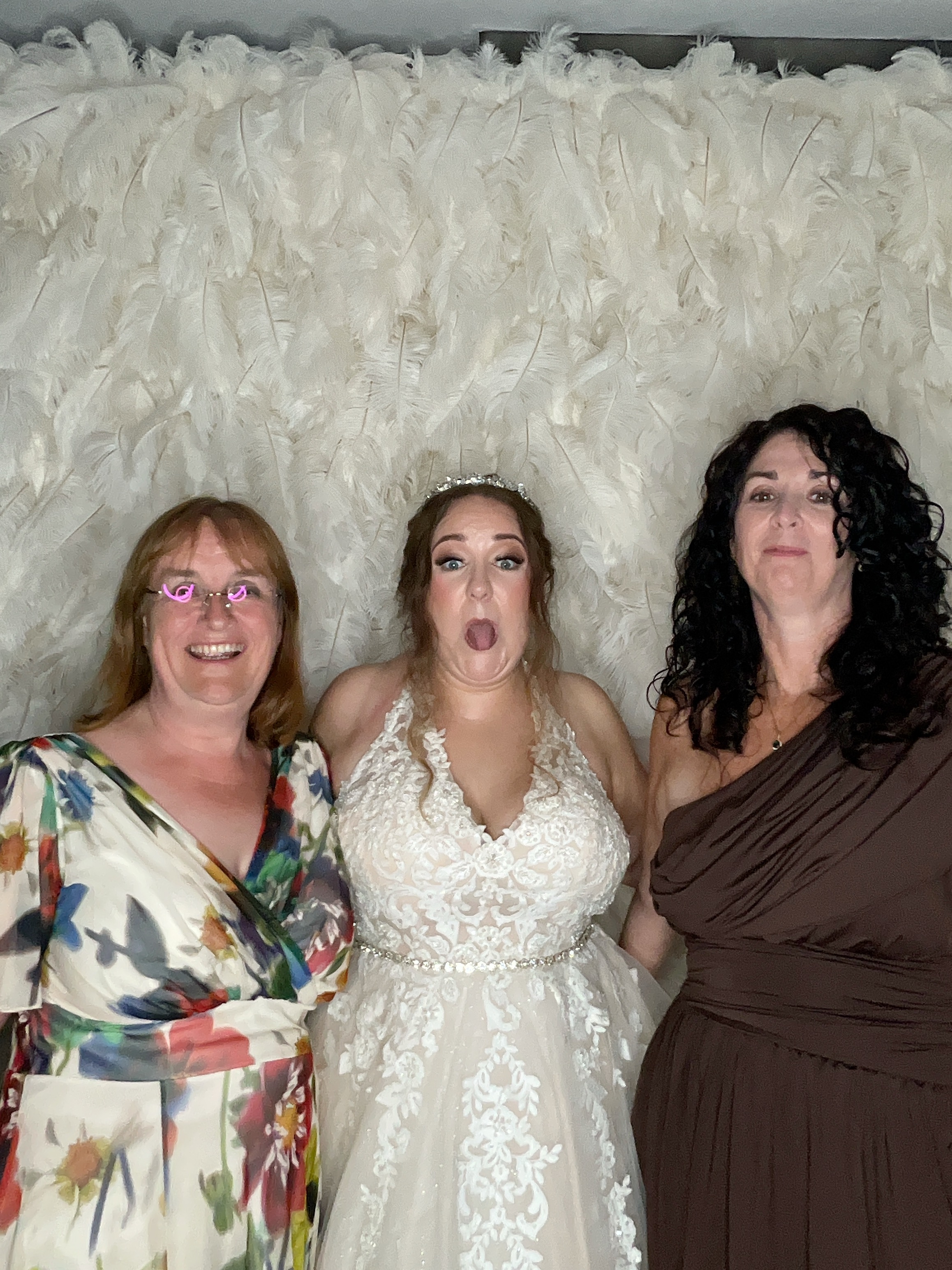 Becca & Glynn  | View more photos from the event at gallery.magicimages.uk/u/MagicImages/Becca-Glynn