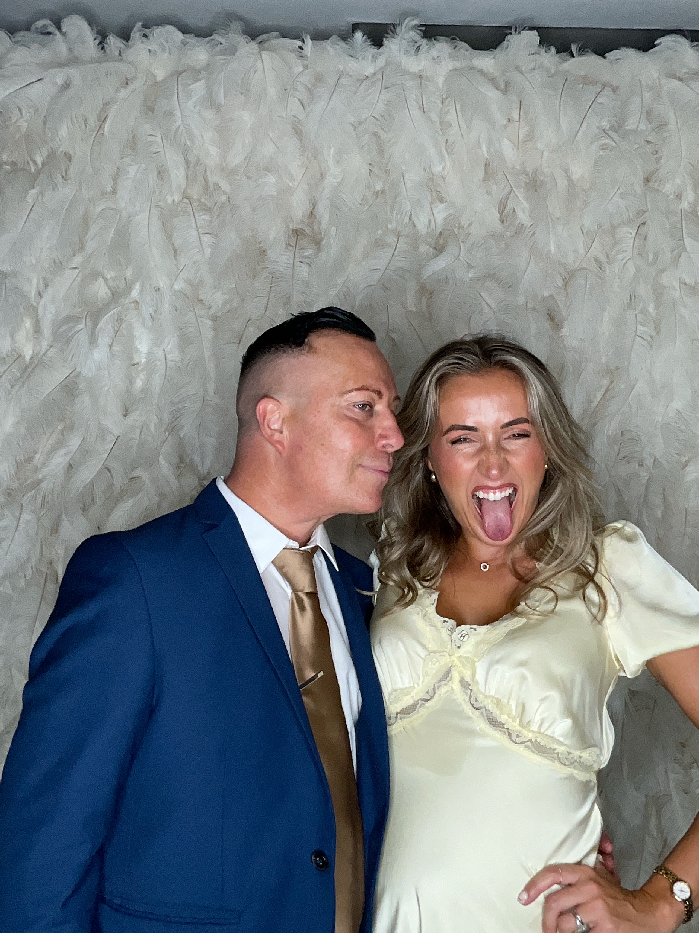 Becca & Glynn  | View more photos from the event at gallery.magicimages.uk/u/MagicImages/Becca-Glynn