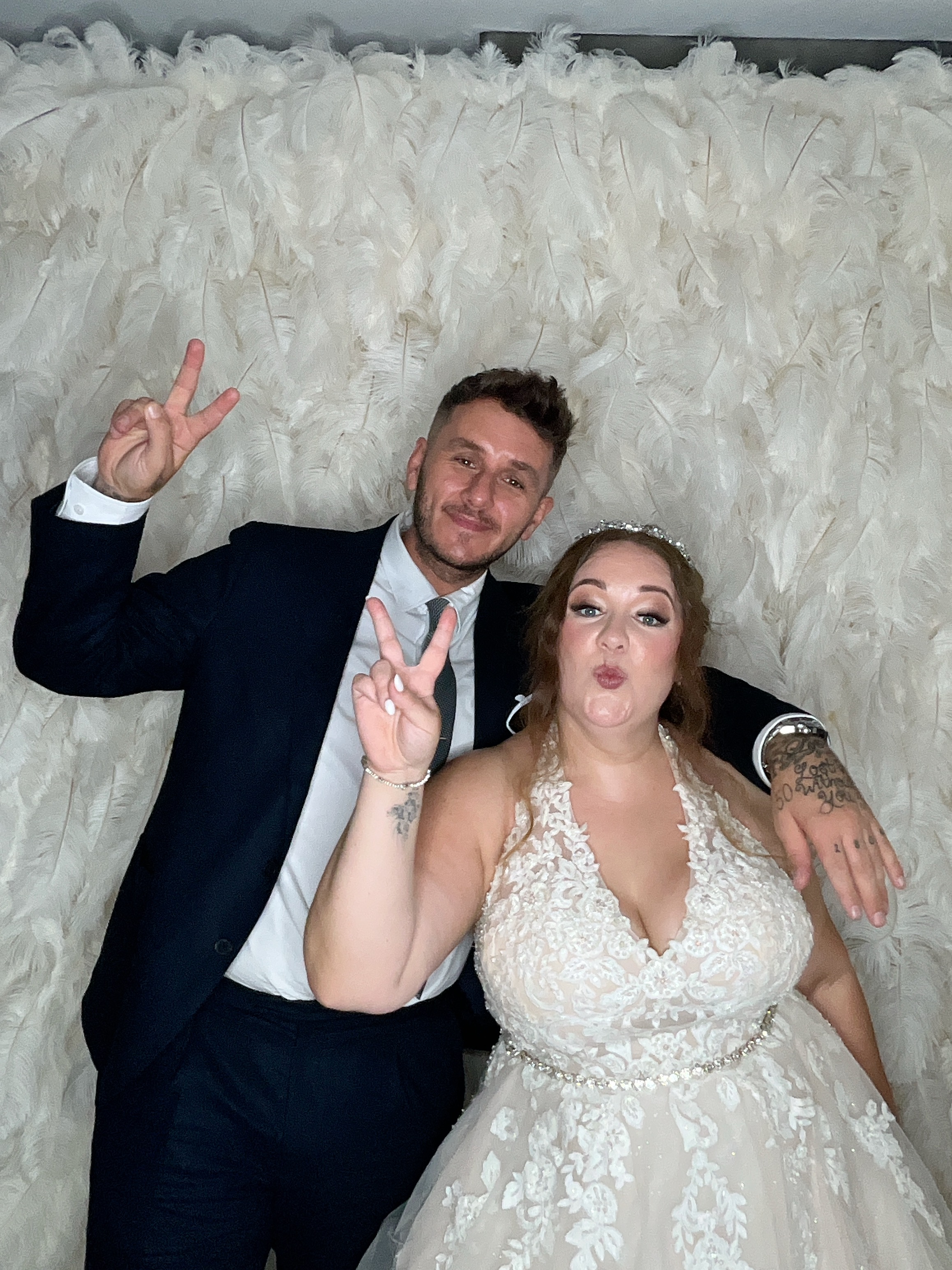Becca & Glynn  | View more photos from the event at gallery.magicimages.uk/u/MagicImages/Becca-Glynn
