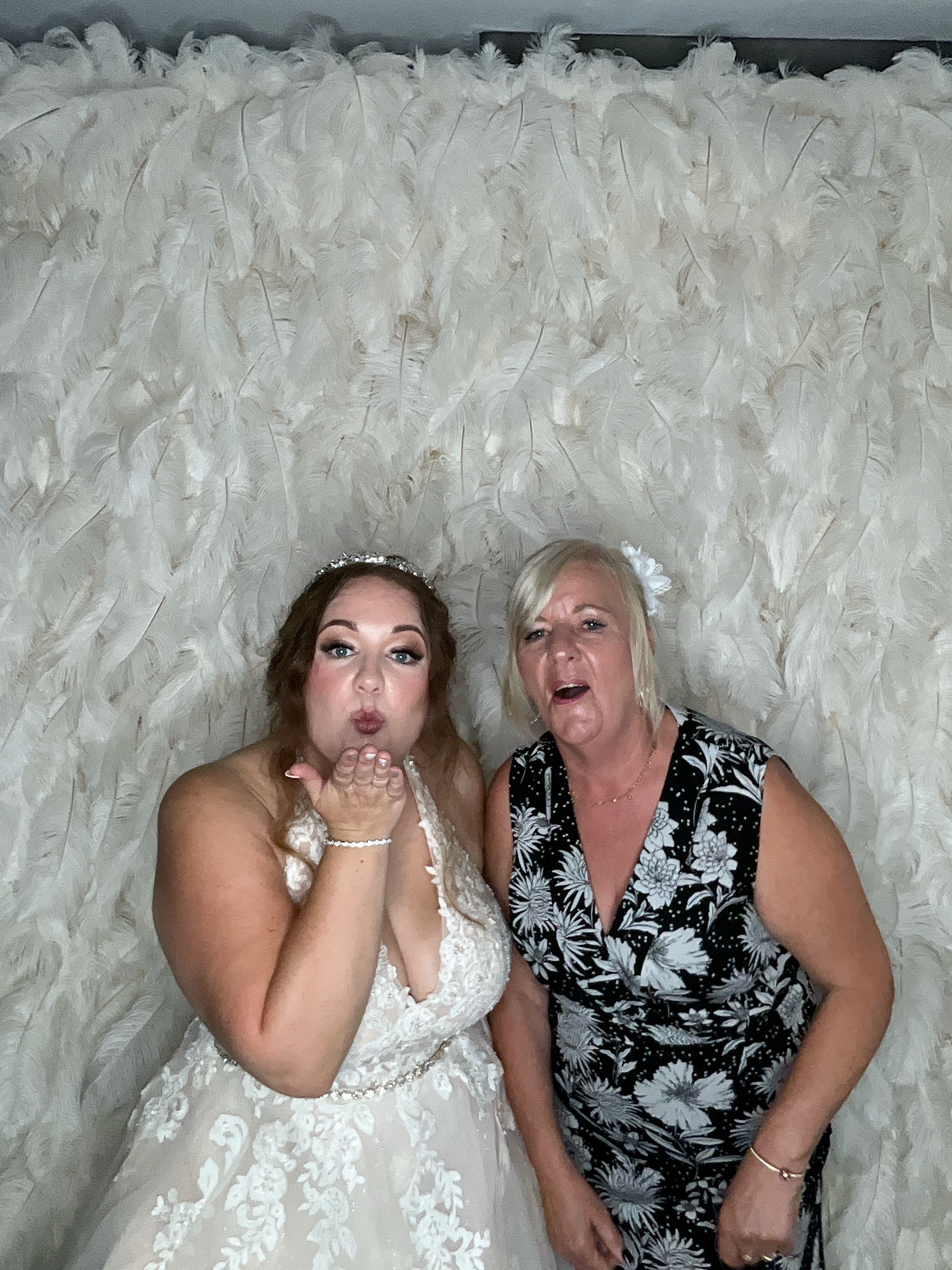 Becca & Glynn  | View more photos from the event at gallery.magicimages.uk/u/MagicImages/Becca-Glynn