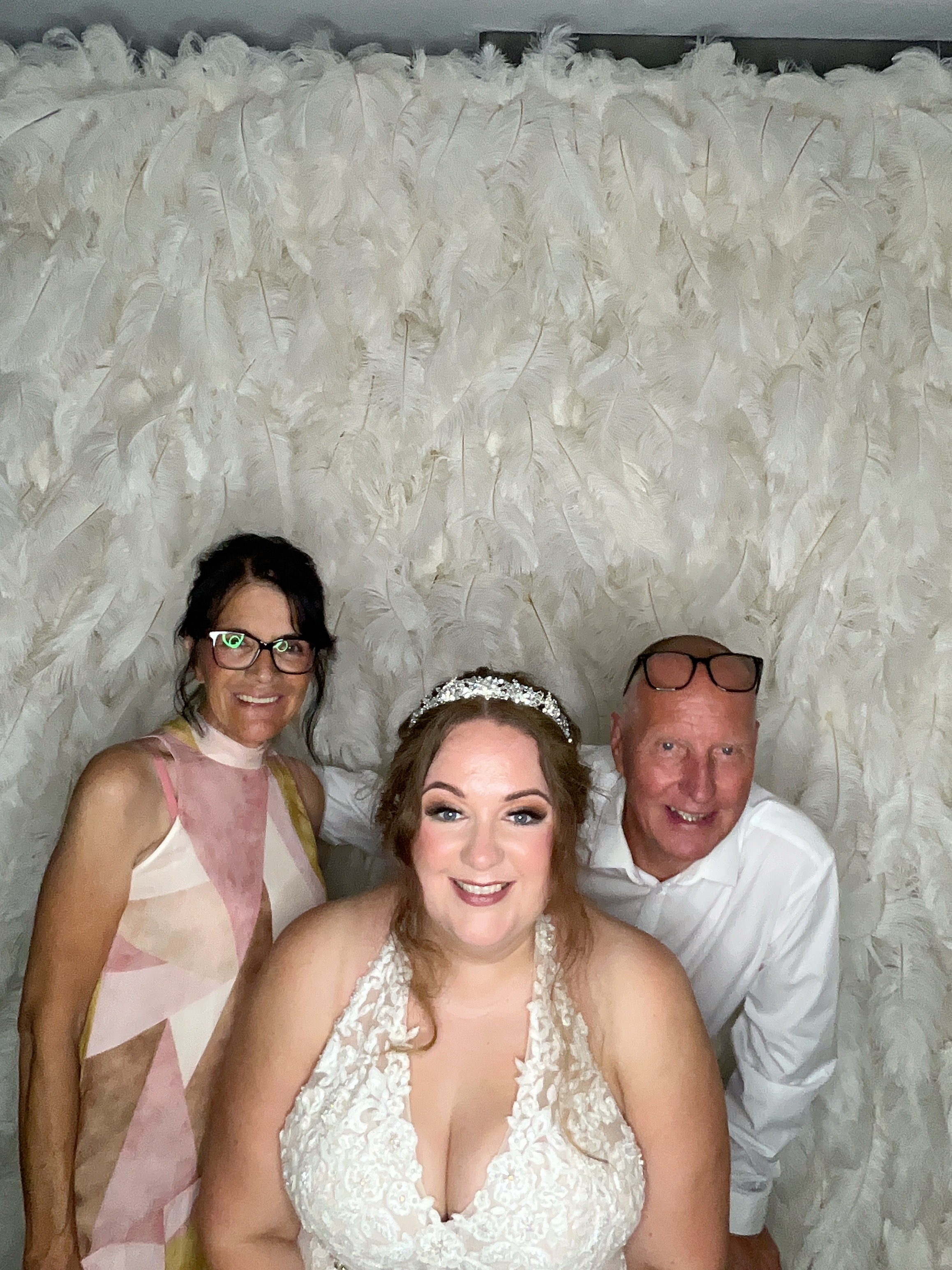 Becca & Glynn  | View more photos from the event at gallery.magicimages.uk/u/MagicImages/Becca-Glynn