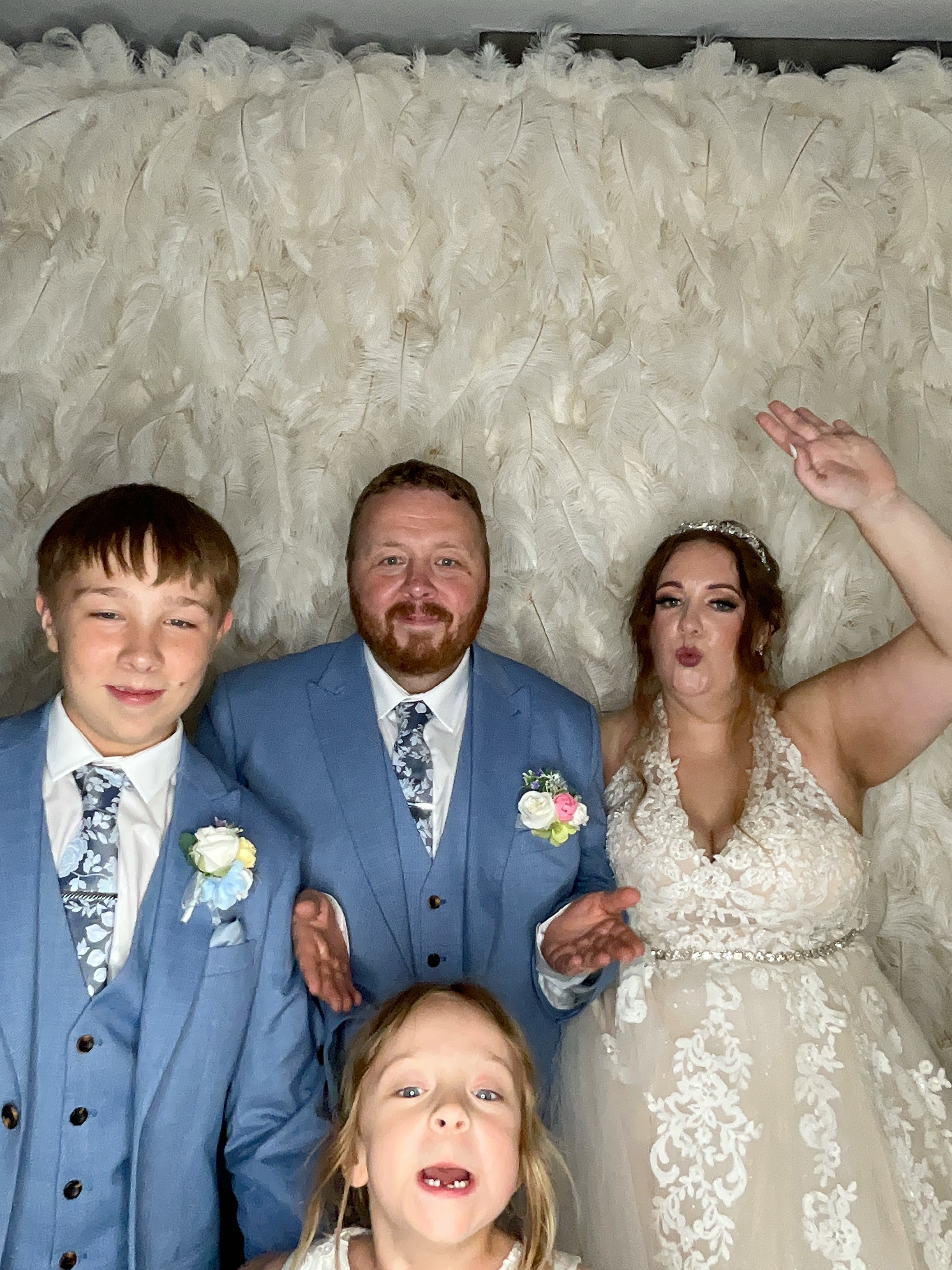 Becca & Glynn  | View more photos from the event at gallery.magicimages.uk/u/MagicImages/Becca-Glynn